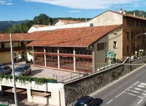 Facade/entrance, Property Building in Locanda dell'Oca Bianca