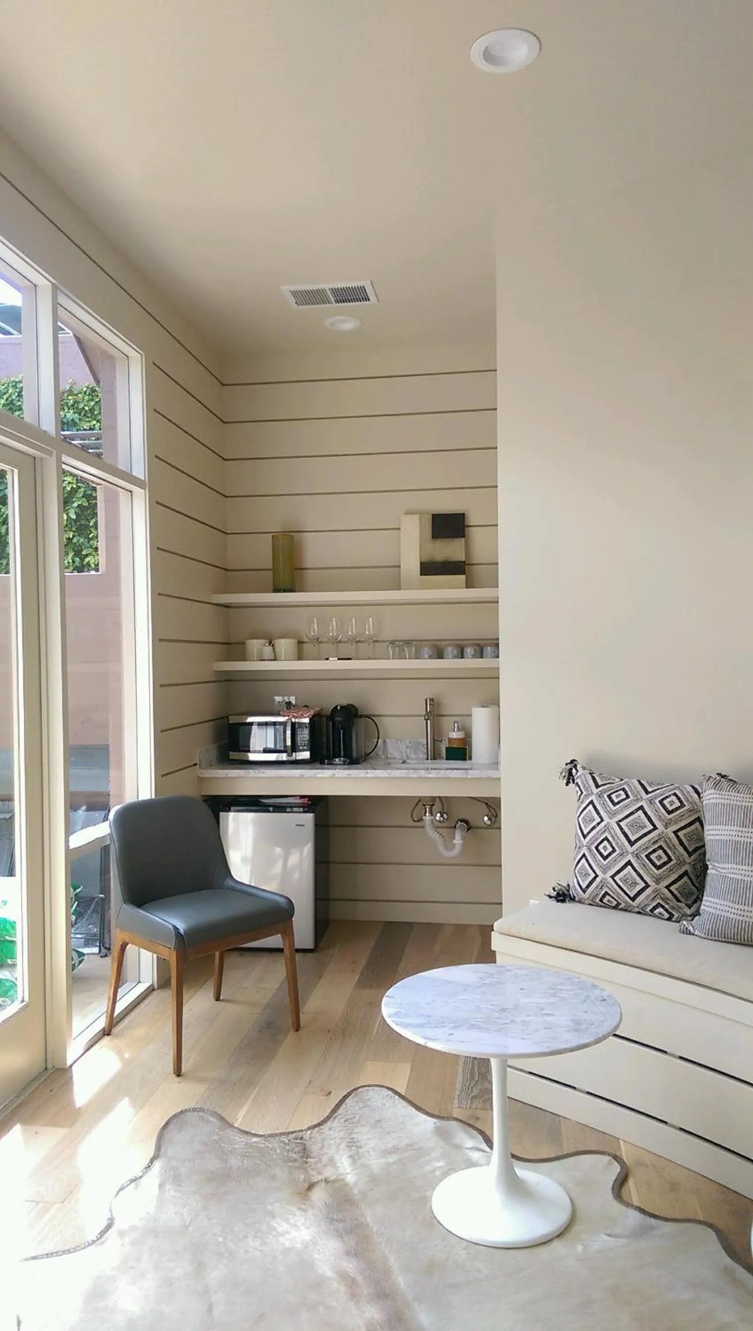 Coffee/tea facilities in Rockhouse Suites