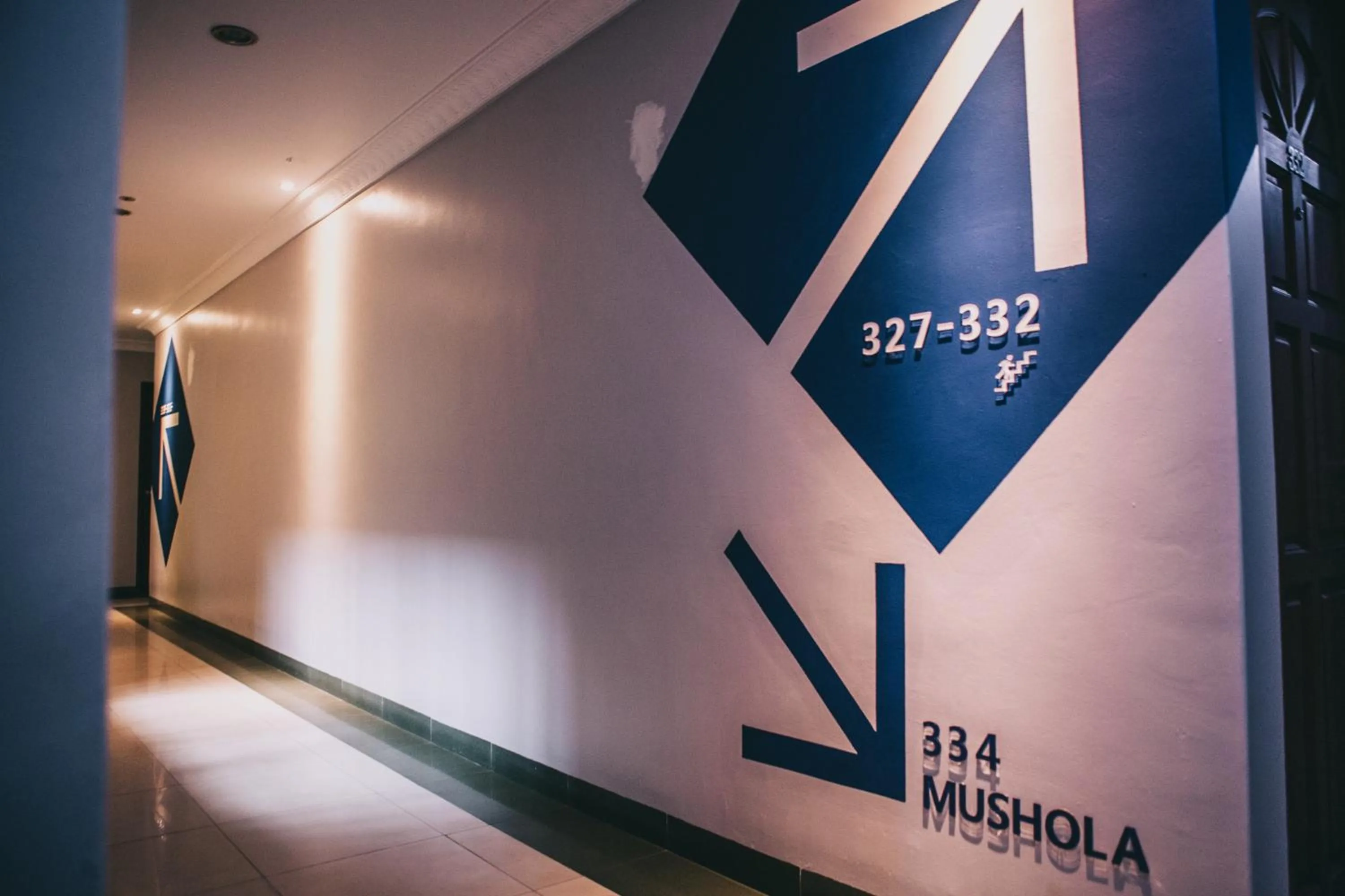 Decorative detail, Property Logo/Sign in Hotel Gloris