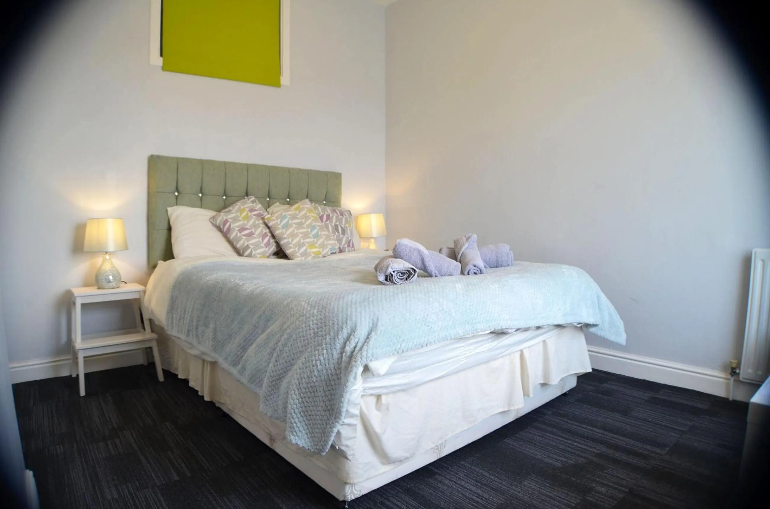 Bedroom, Bed in Queens Guesthouse Manchester