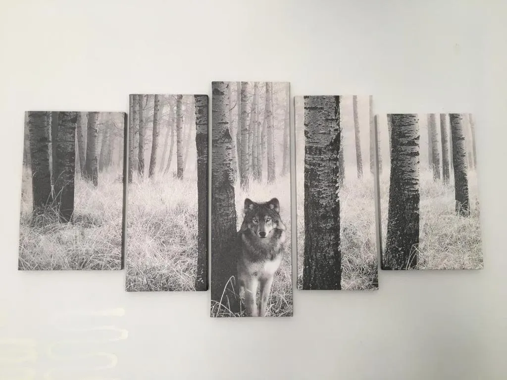 Decorative detail in Queens Guesthouse Manchester