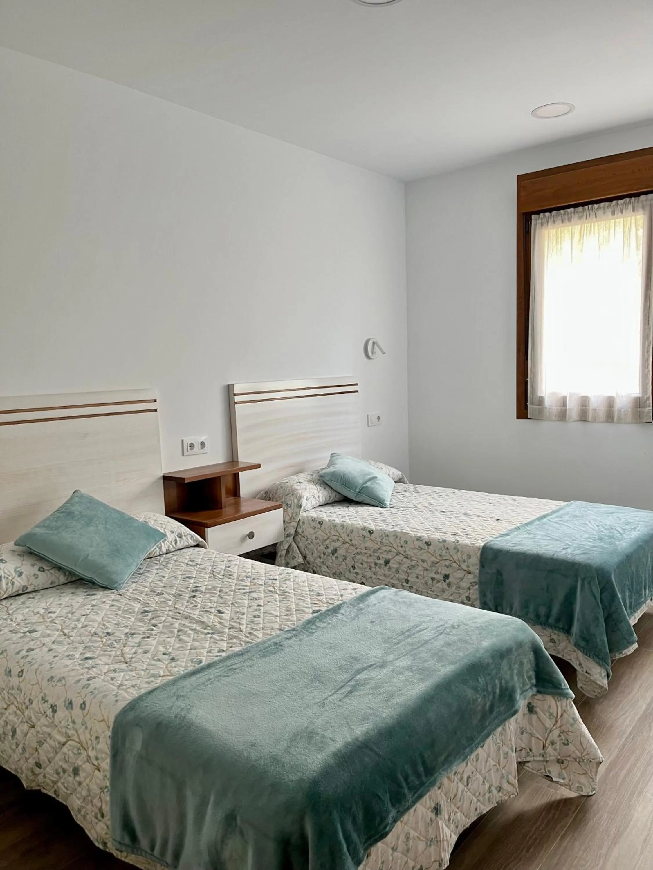 Bedroom, Bed in Apartamentos Valbuena