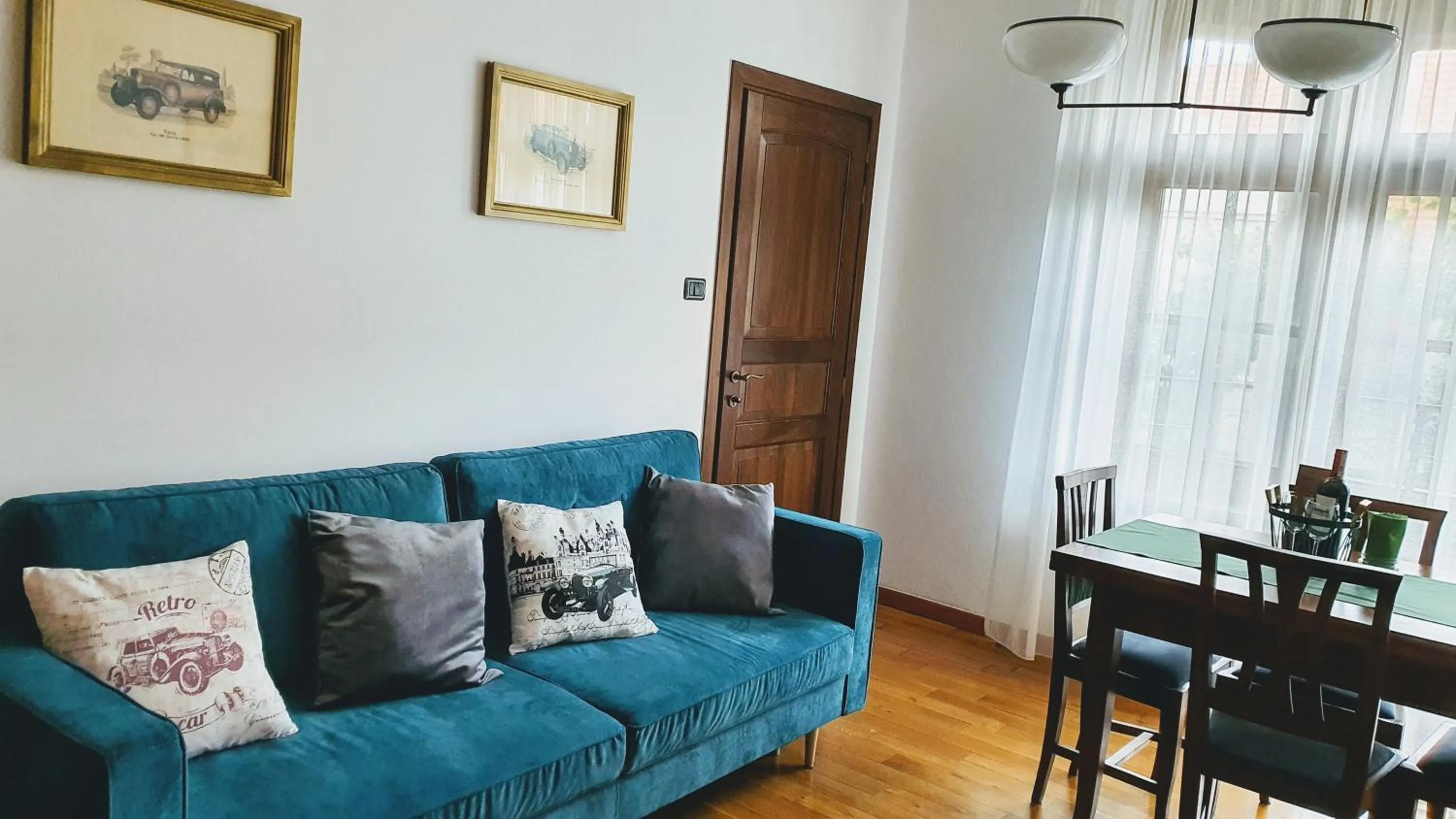 Photo of the whole room in Aparthotel Hornigold "W Zielonej Kamienicy"