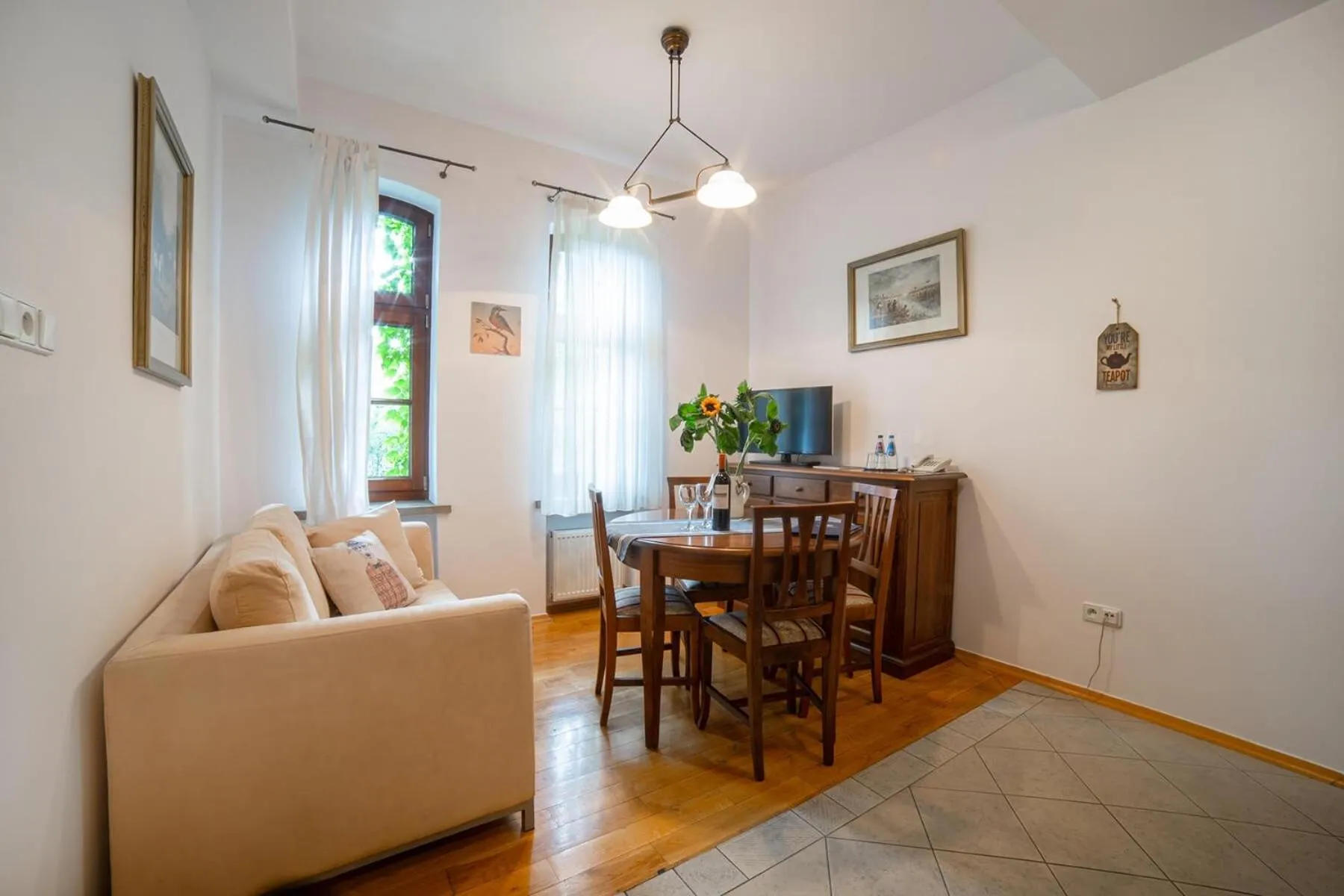 Bed in Aparthotel Hornigold "W Zielonej Kamienicy"