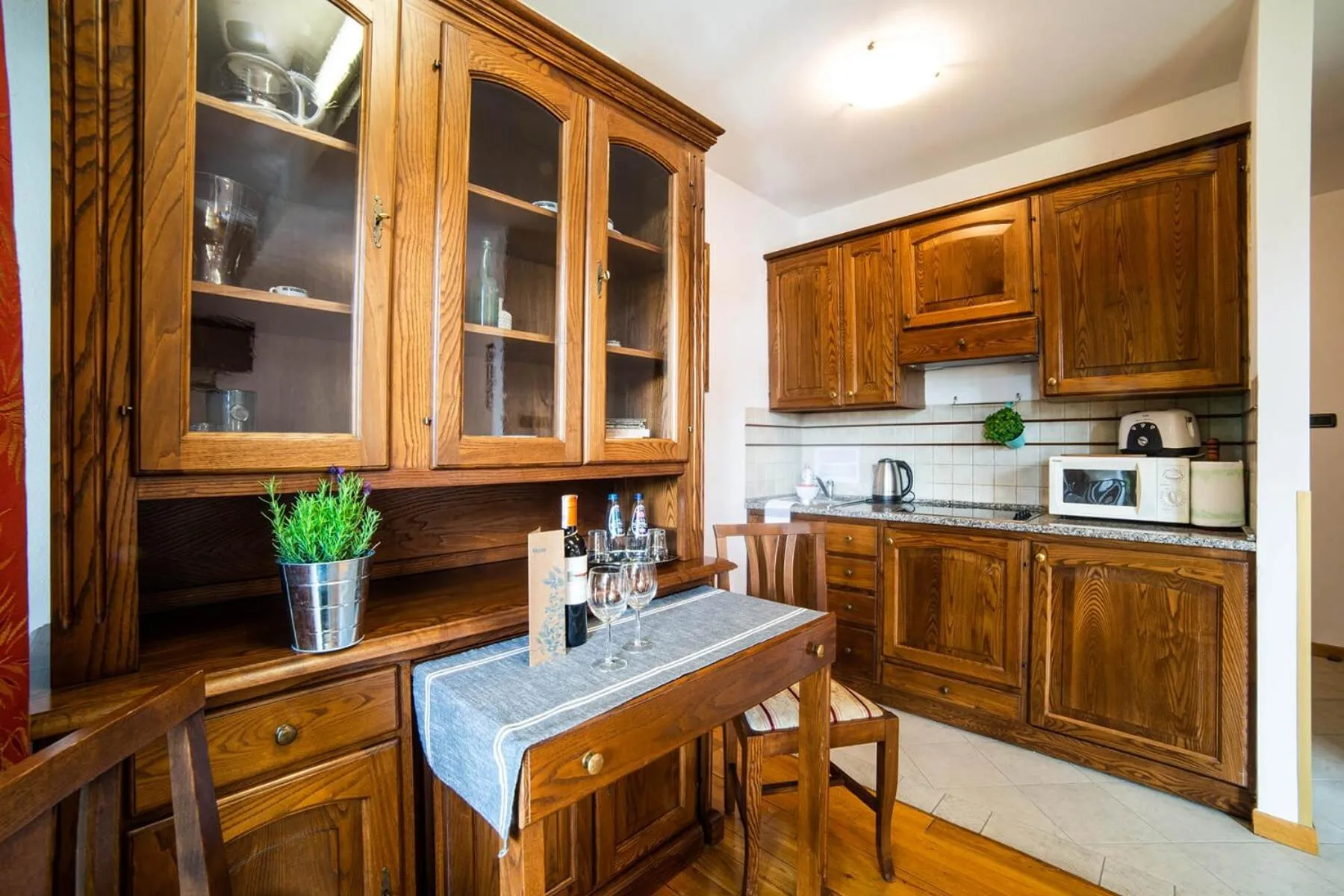 Coffee/tea facilities in Aparthotel Hornigold "W Zielonej Kamienicy"