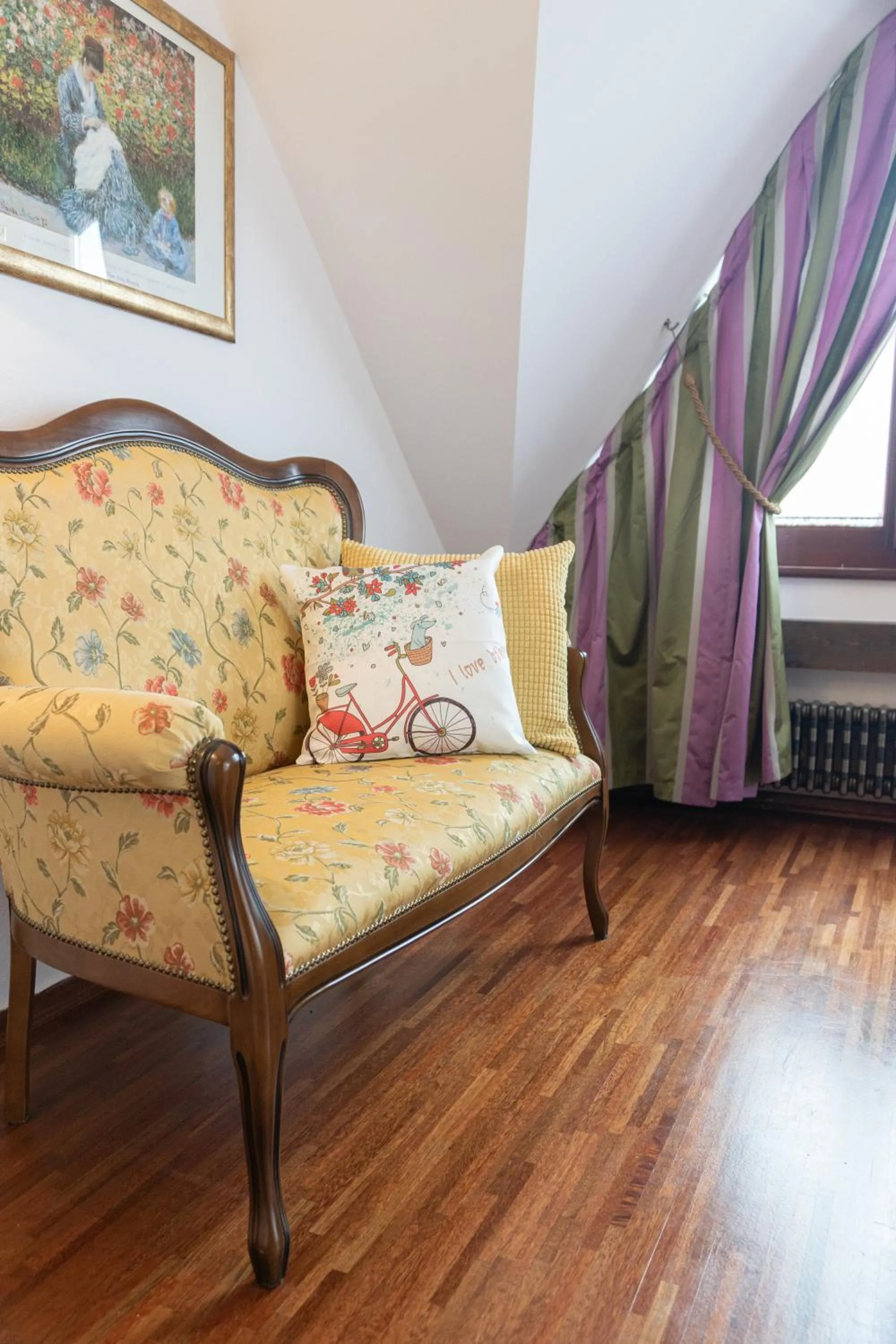 Photo of the whole room in Aparthotel Hornigold "W Zielonej Kamienicy"