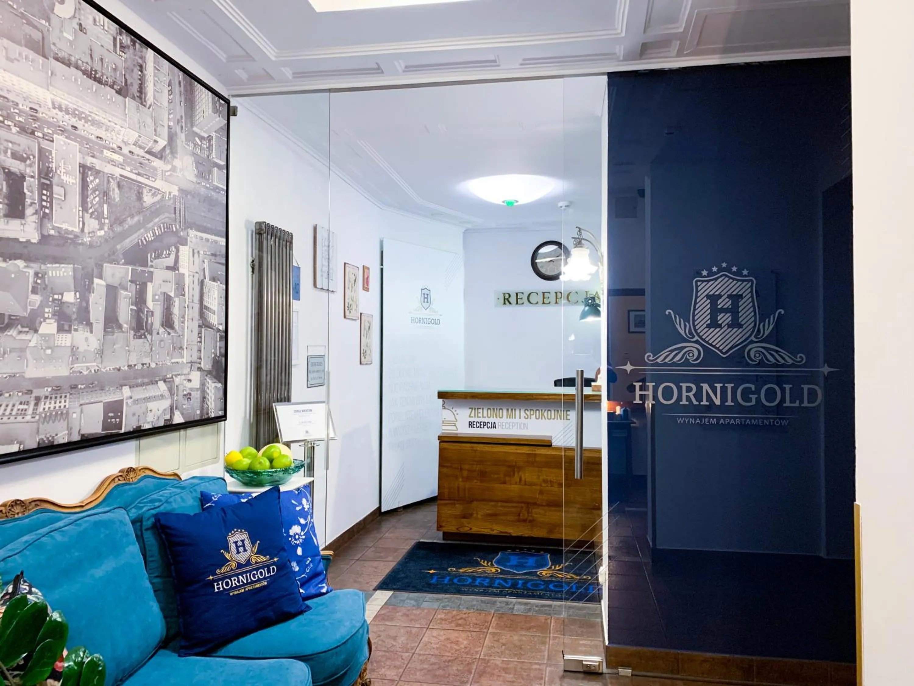 Staff in Aparthotel Hornigold "W Zielonej Kamienicy"