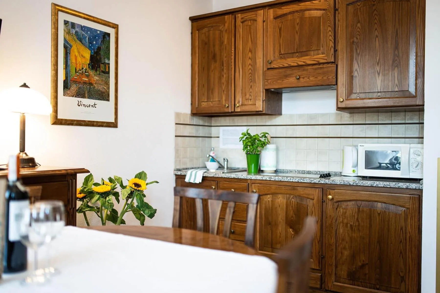 Kitchen or kitchenette in Aparthotel Hornigold "W Zielonej Kamienicy"