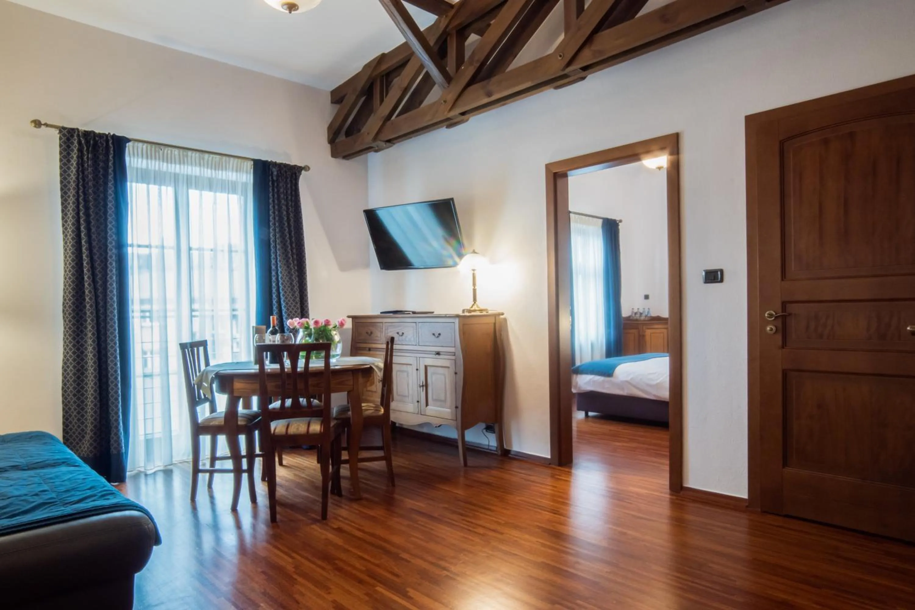 Photo of the whole room, Bed in Aparthotel Hornigold "W Zielonej Kamienicy"