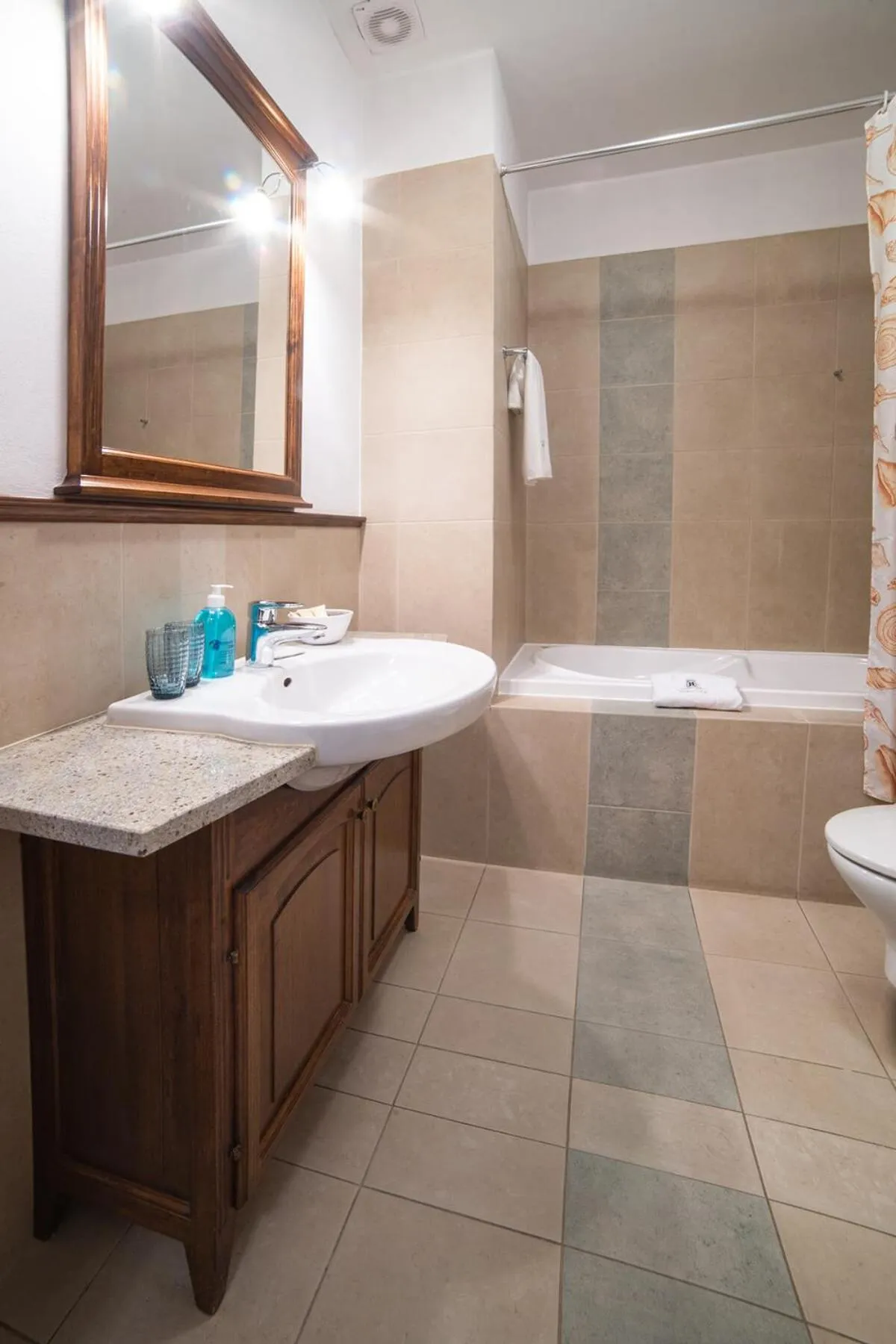 Bath in Aparthotel Hornigold "W Zielonej Kamienicy"