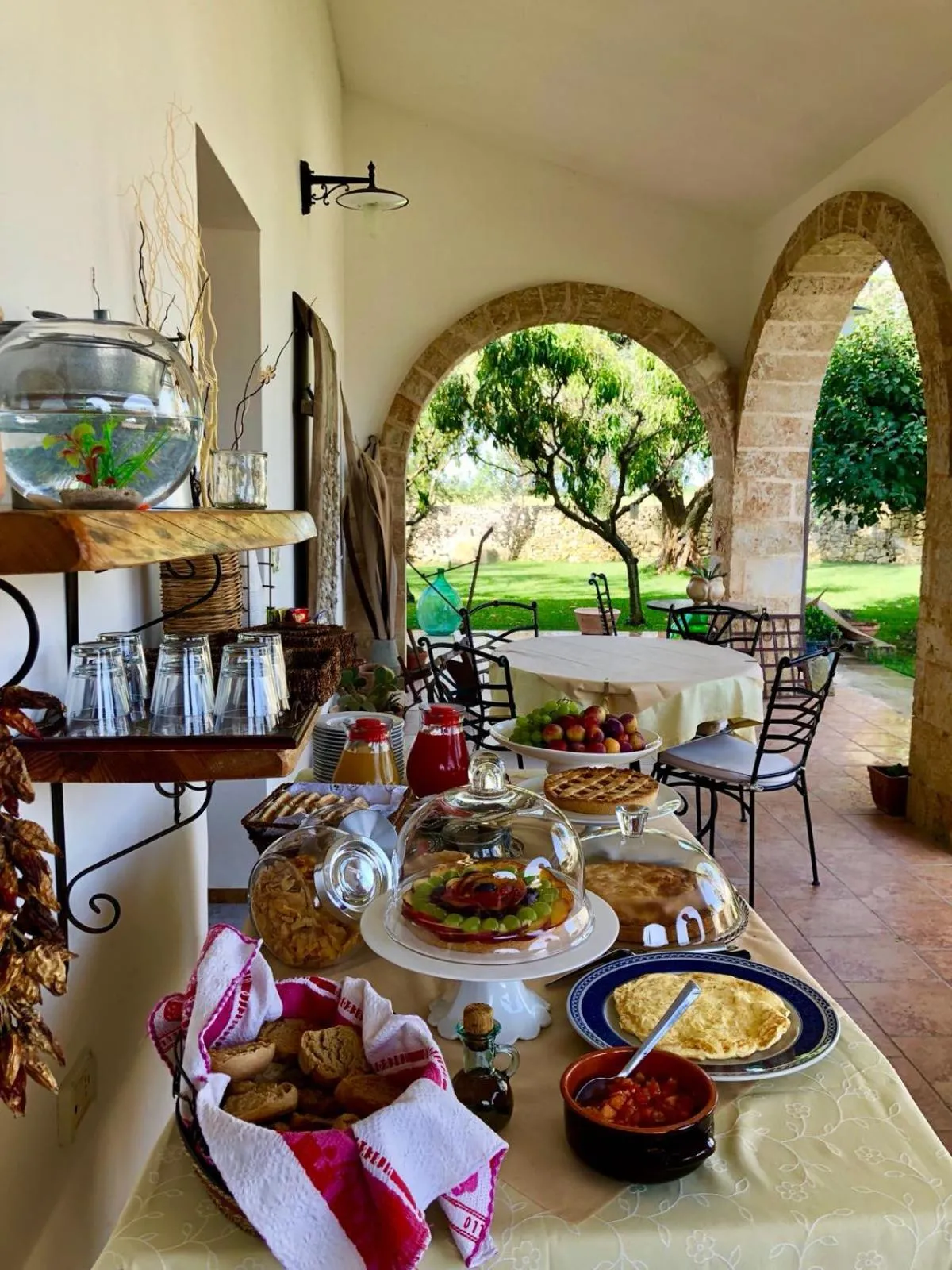 Patio in Masseria Casina Montana