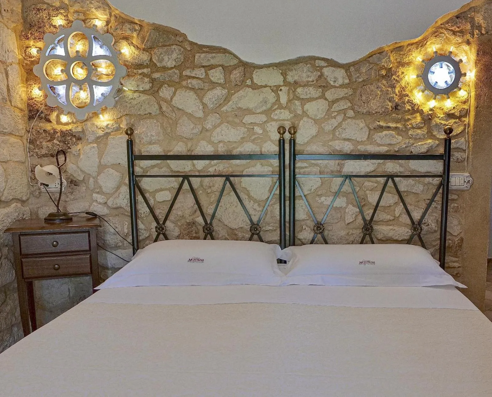 Bed in Masseria Casina Montana