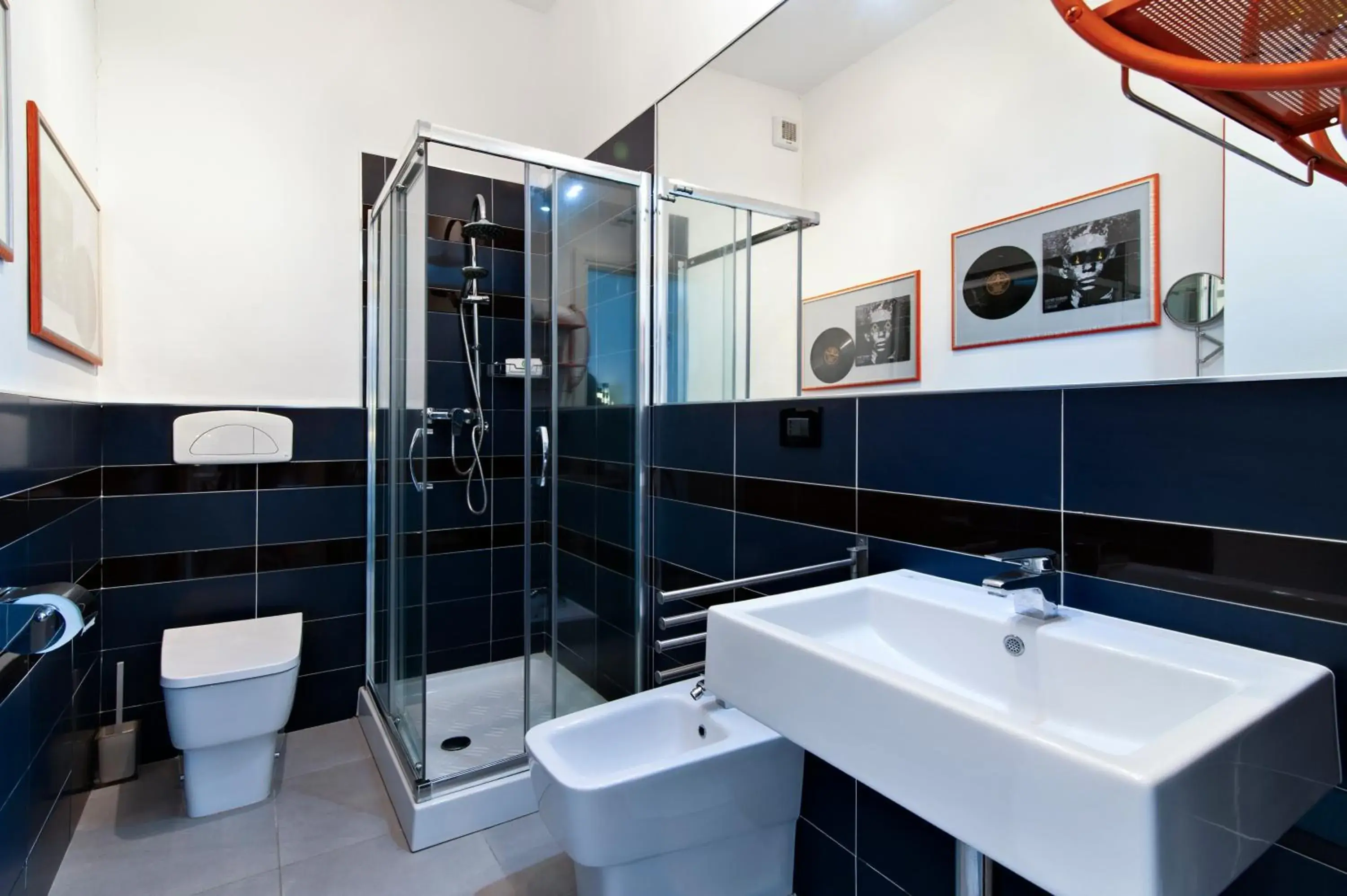 Deluxe Double Room in Bed & Blues Deluxe Double Room in Bed & Blues