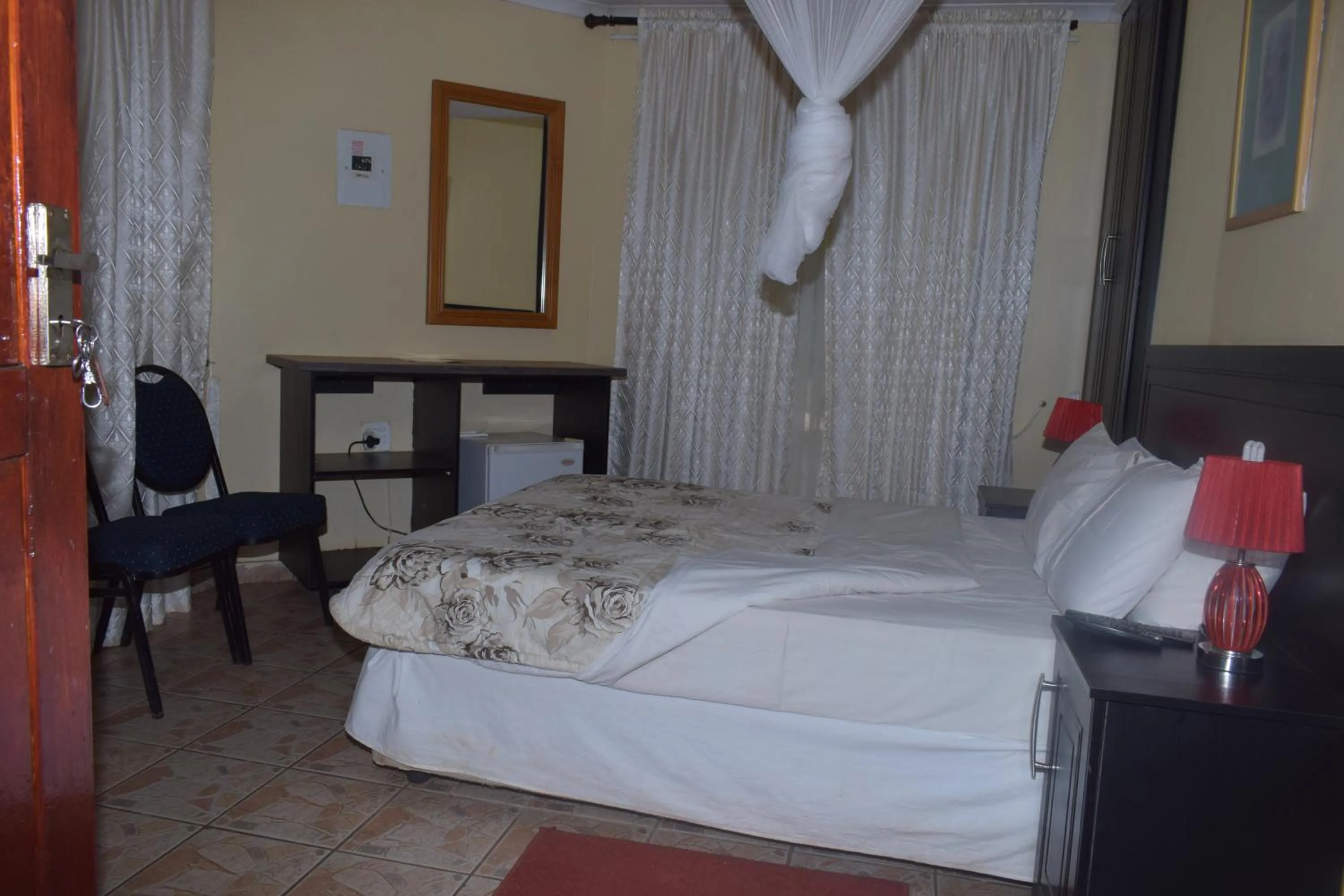Bed in Copacopa Lodge and Conference Centre