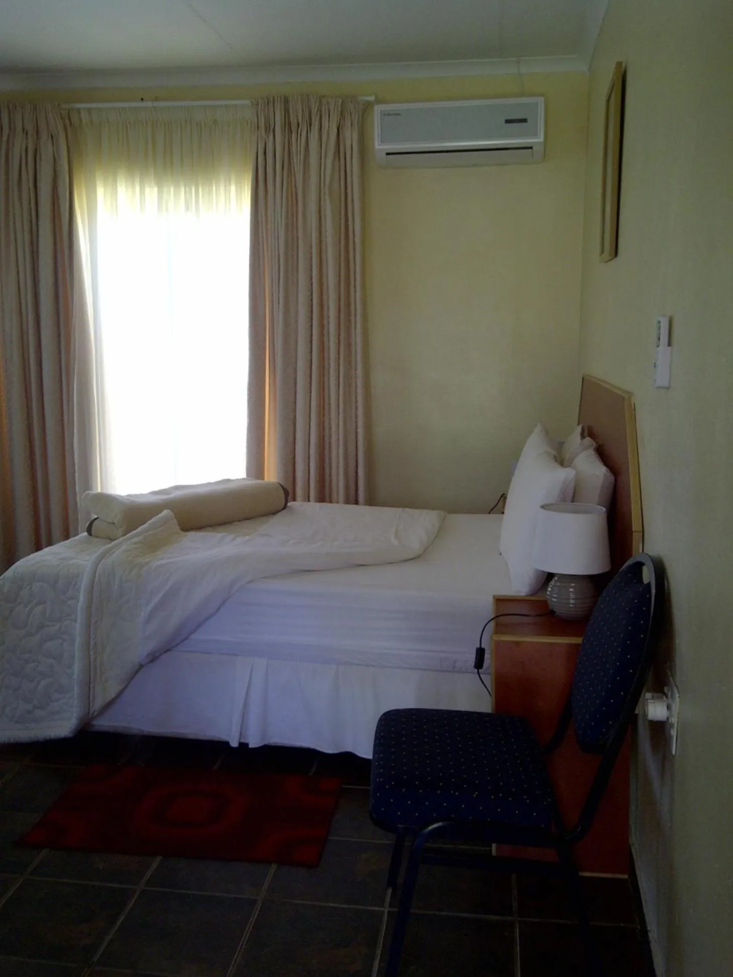 Bedroom, Bed in Copacopa Lodge and Conference Centre