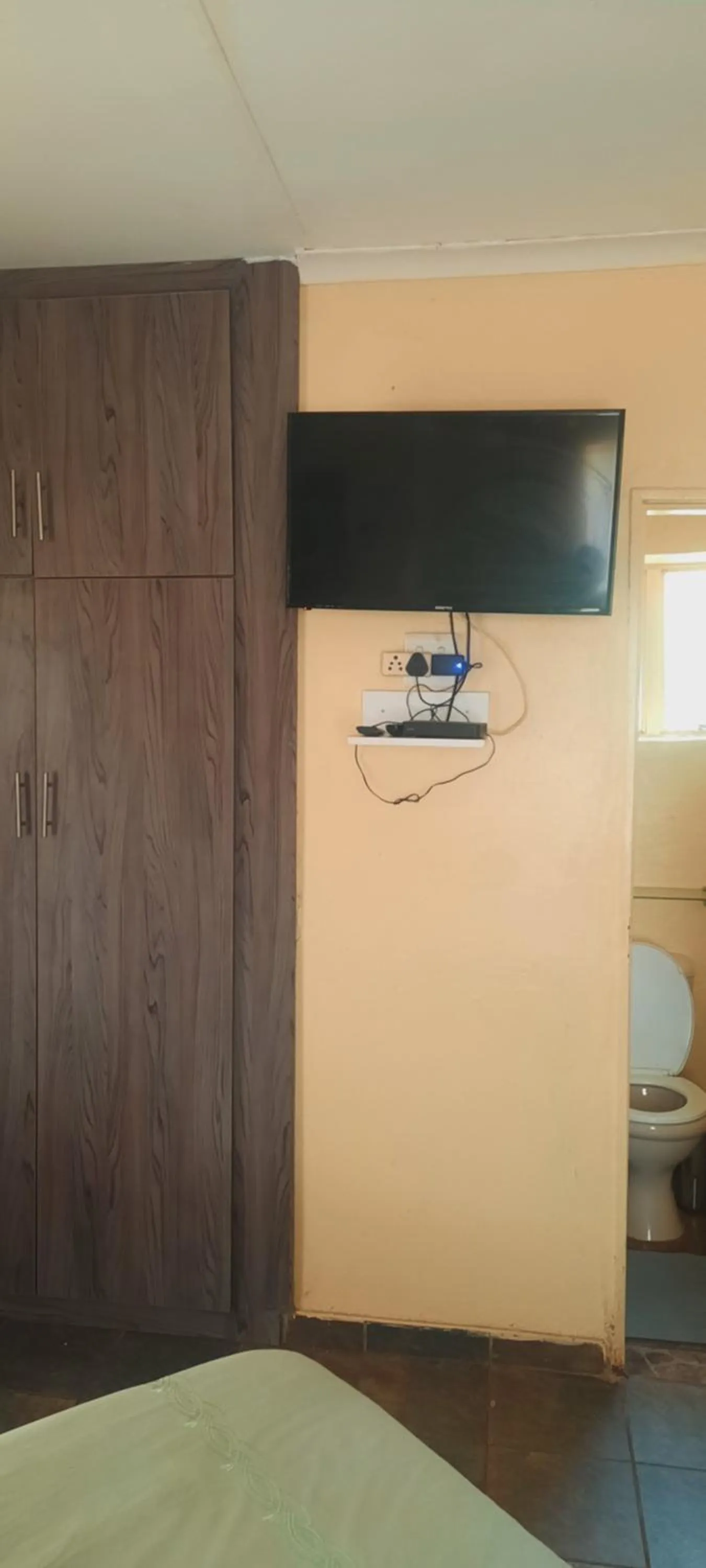 TV and multimedia in Copacopa Lodge and Conference Centre