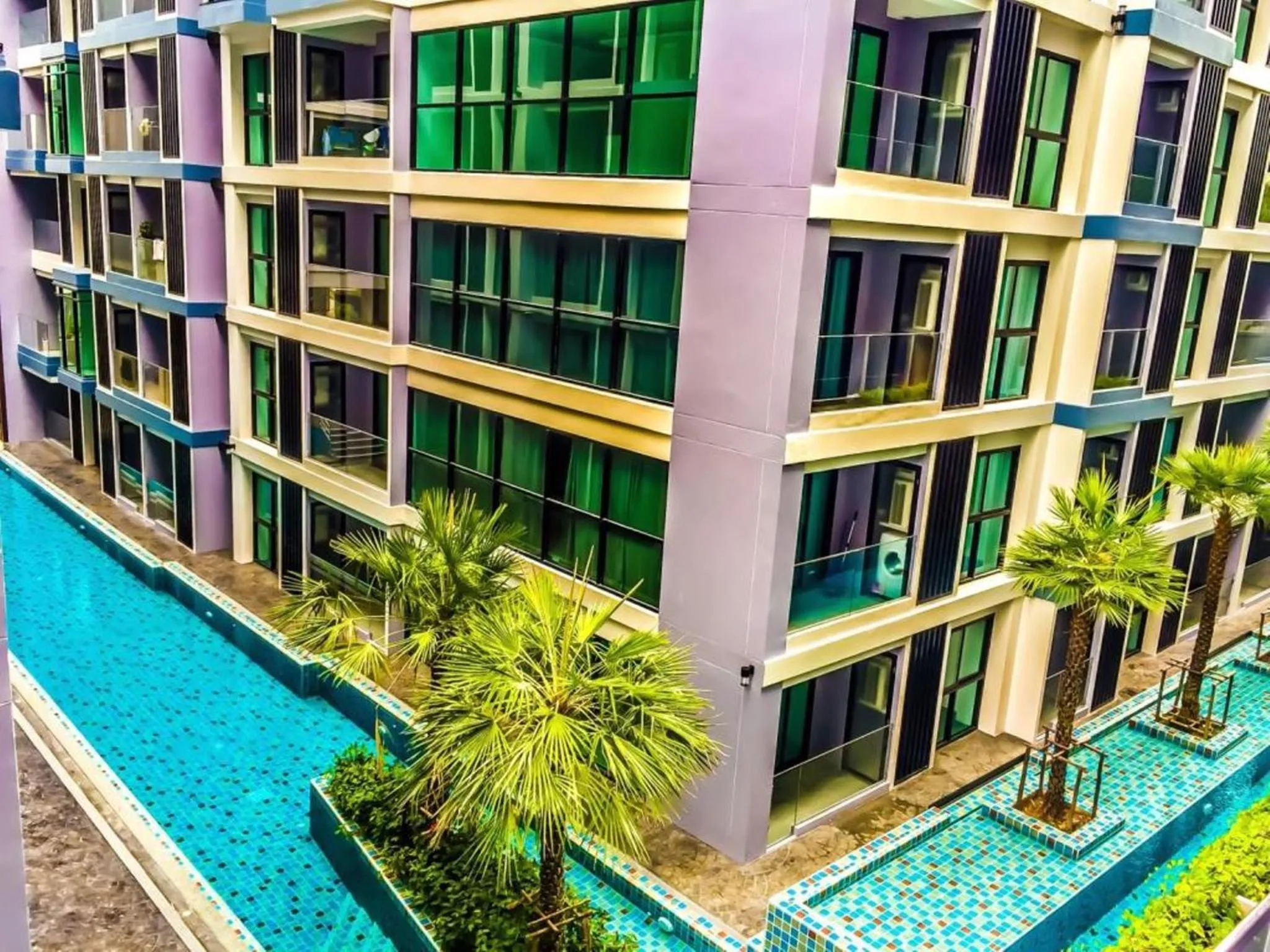 Neighbourhood in Tropical Garden Studio