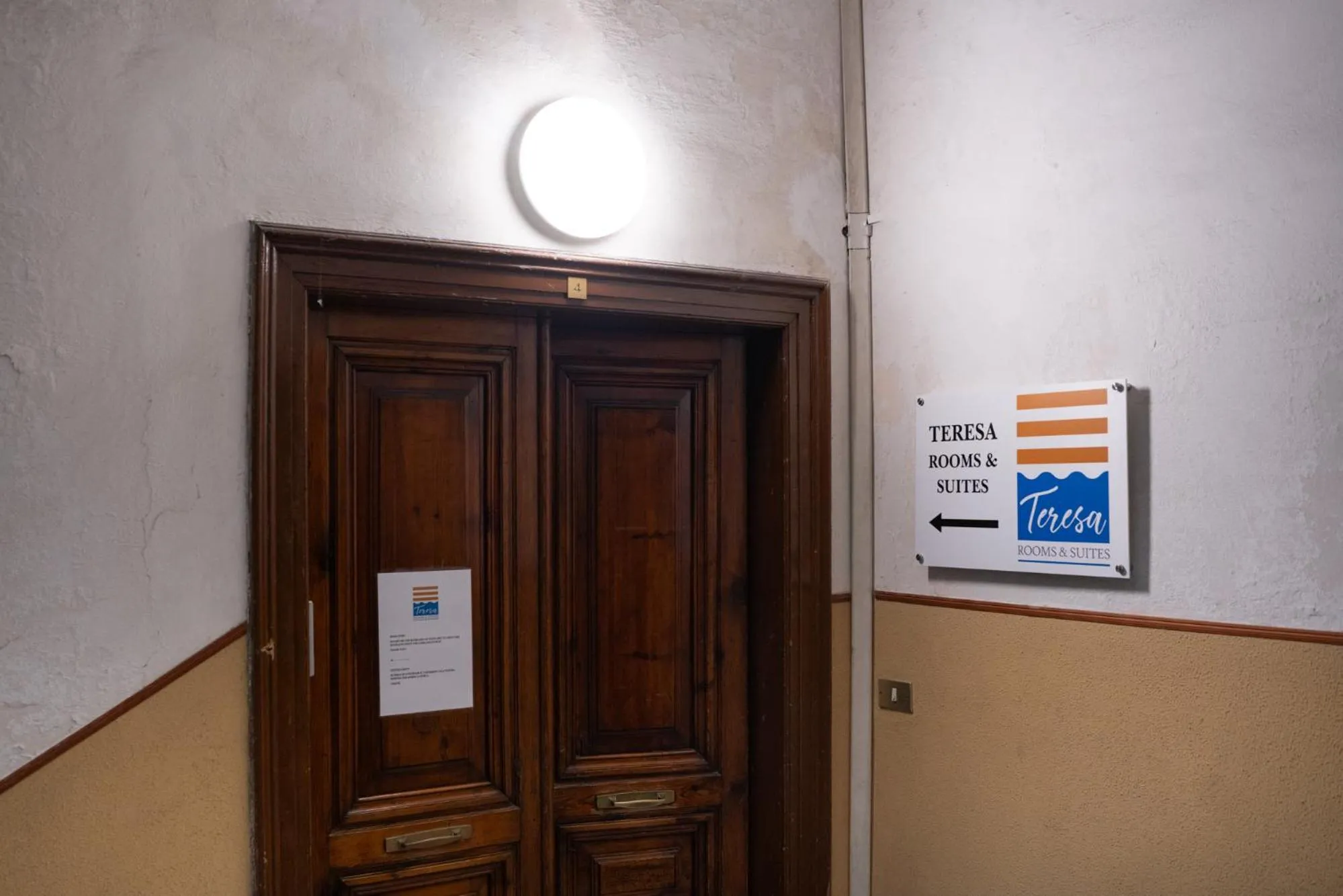 Teresa Rooms & Suites