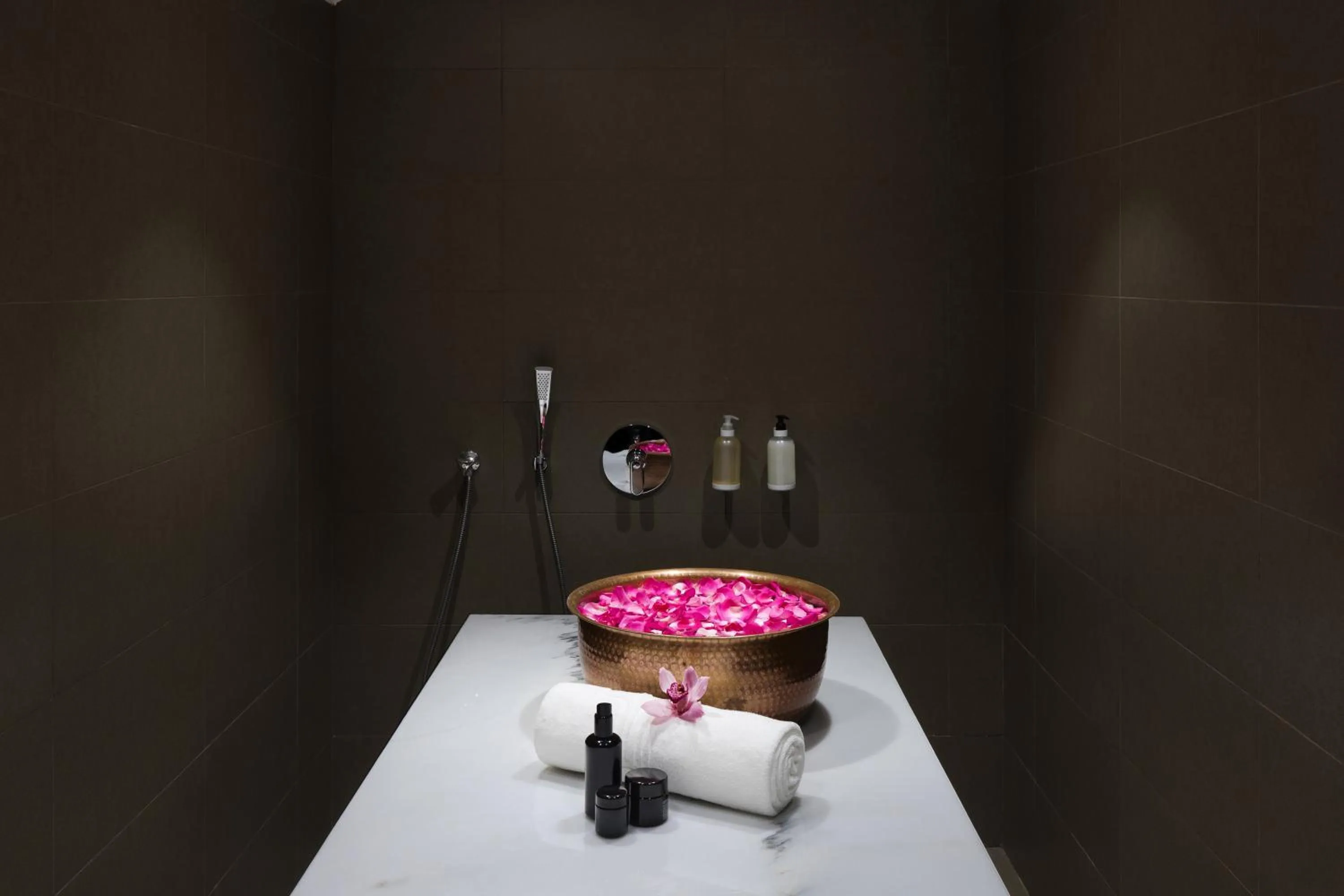 Spa and wellness centre/facilities in The Hotel Galleria Jeddah, Curio Collection by Hilton