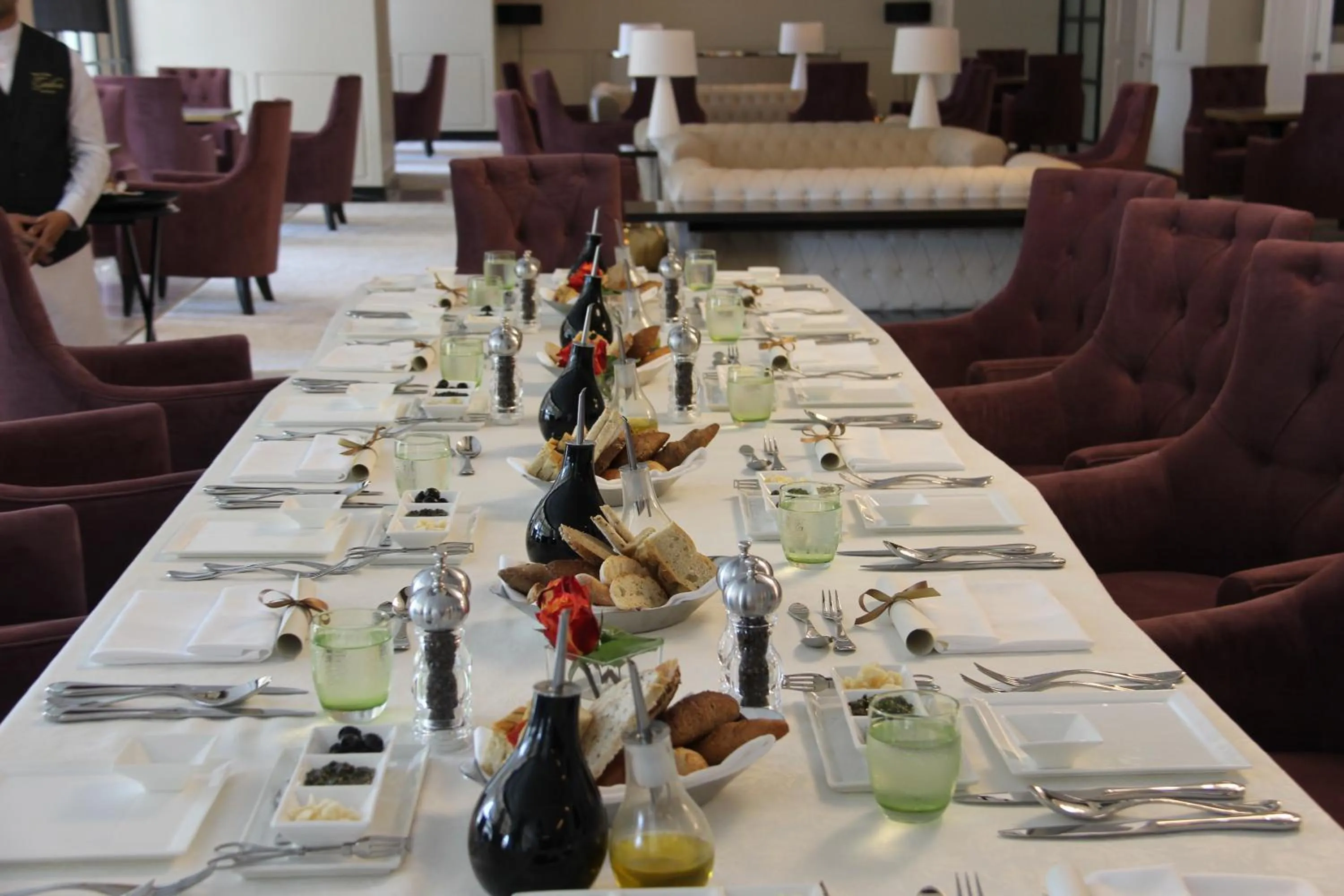 Restaurant/places to eat in The Hotel Galleria Jeddah, Curio Collection by Hilton