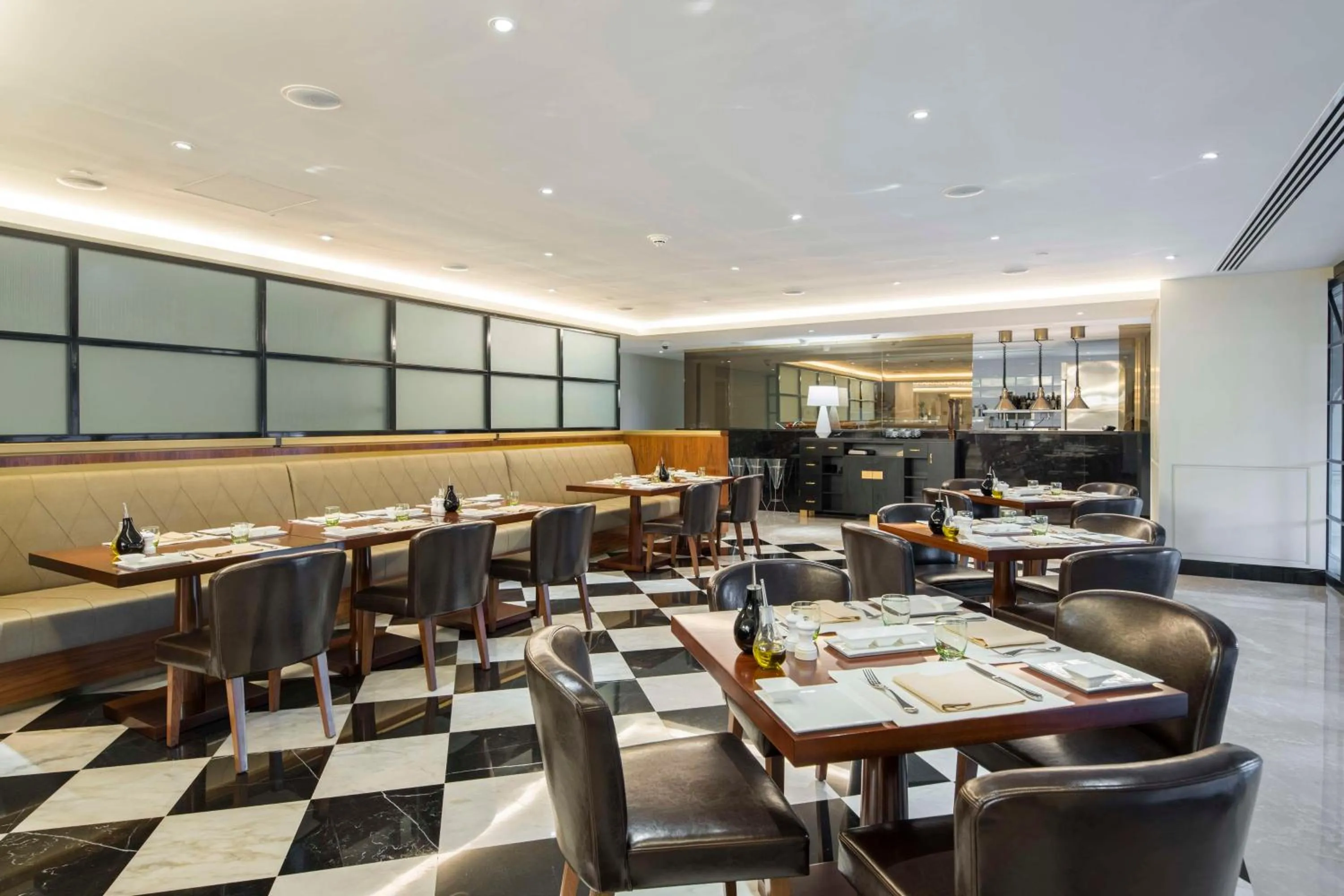 Restaurant/places to eat in The Hotel Galleria Jeddah, Curio Collection by Hilton