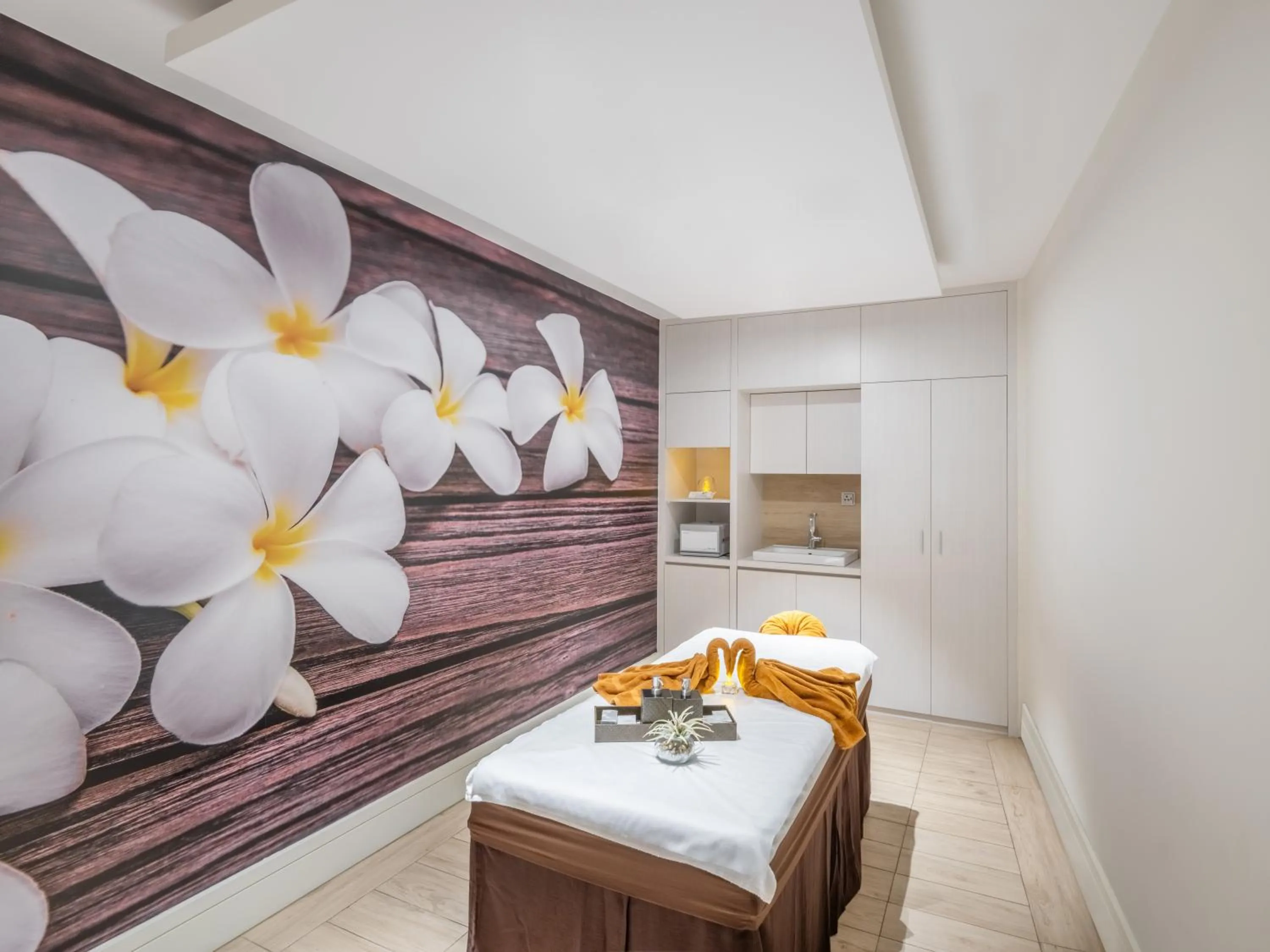 Massage in The Hotel Galleria Jeddah, Curio Collection by Hilton