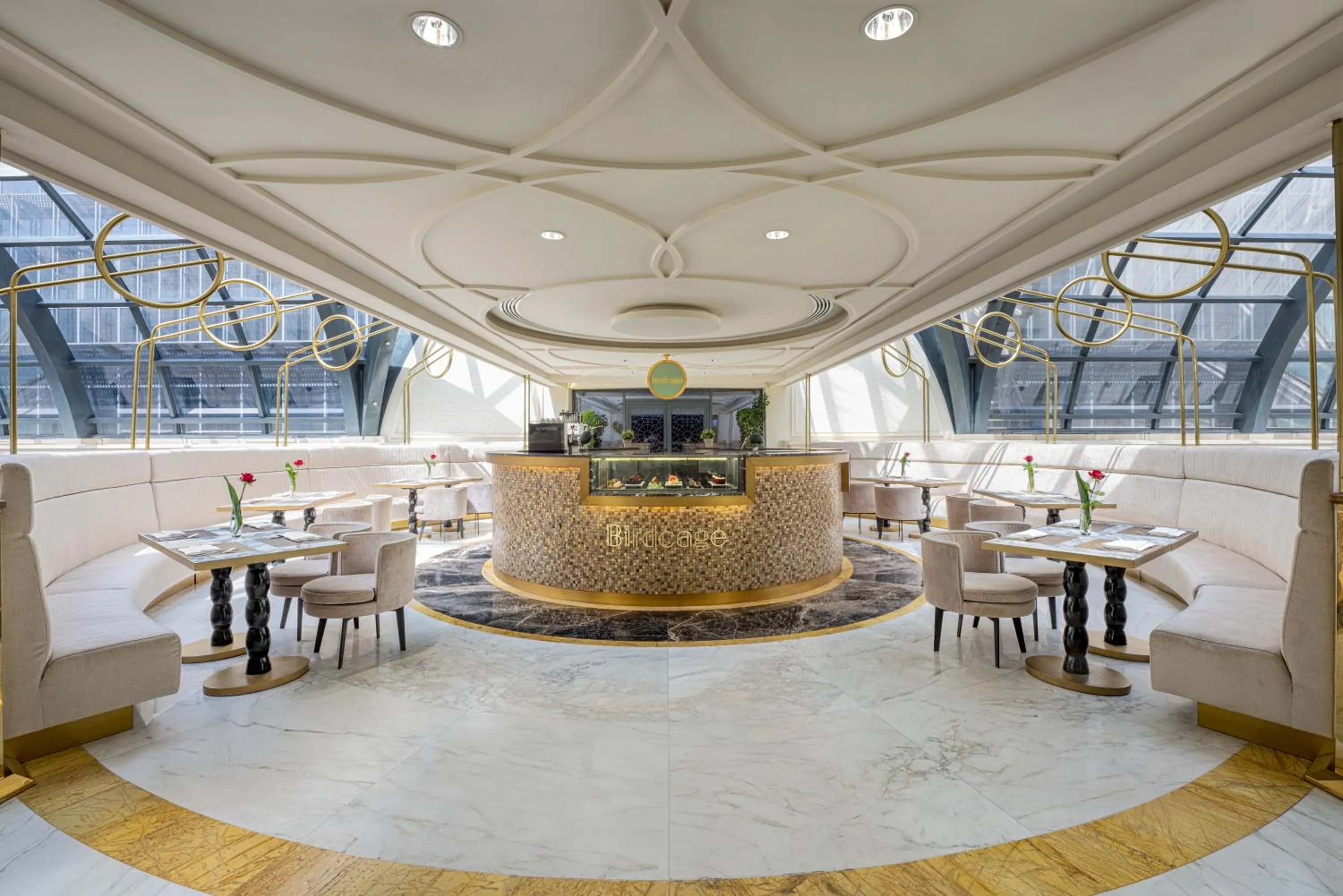 Coffee/tea facilities in The Hotel Galleria Jeddah, Curio Collection by Hilton