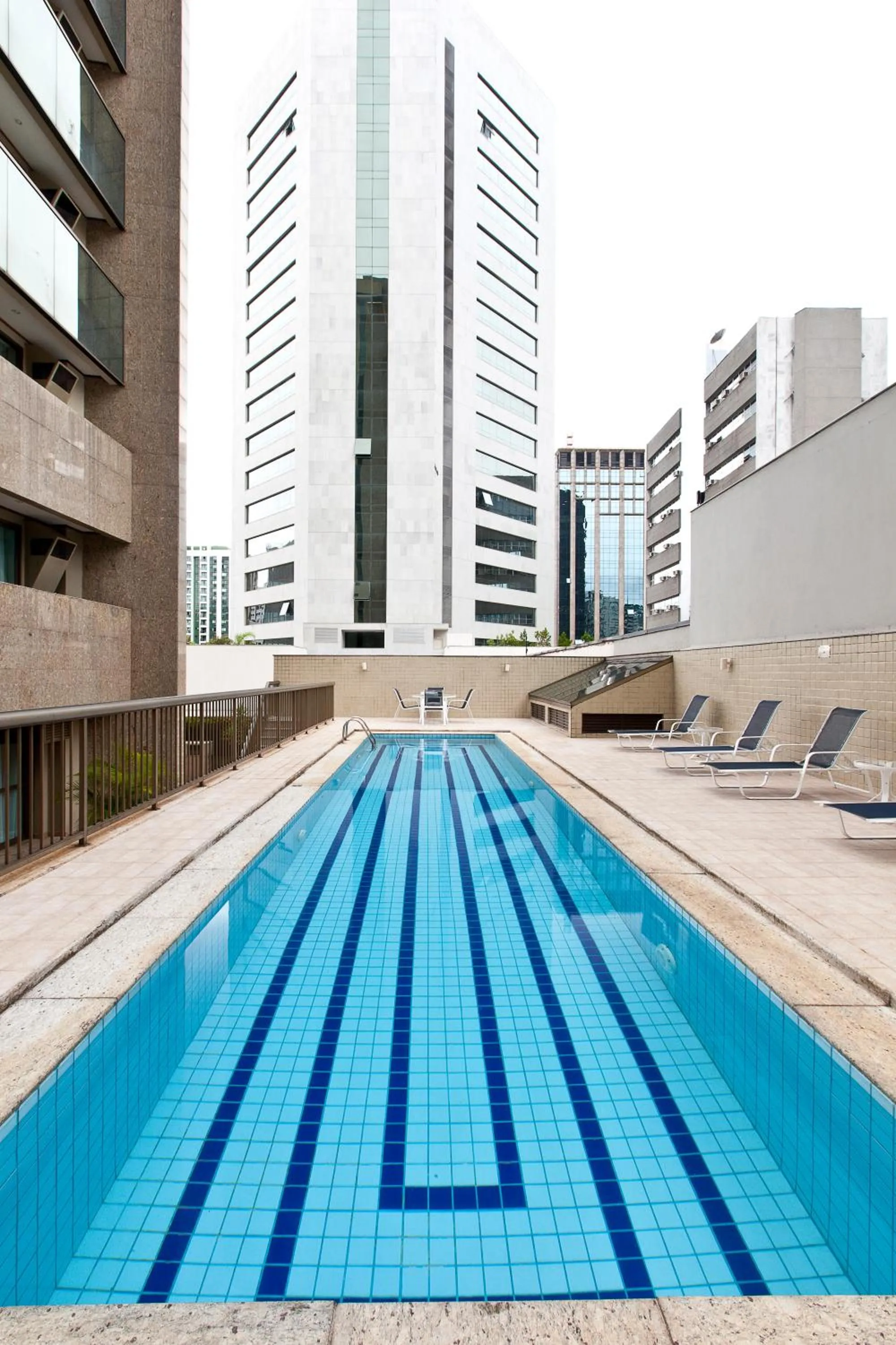 Swimming pool in Promenade Pancetti Belo Horizonte