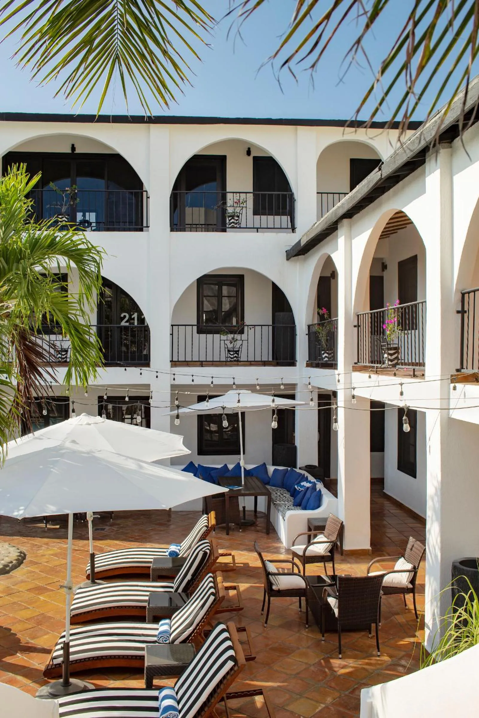 Patio in La Marina Inn