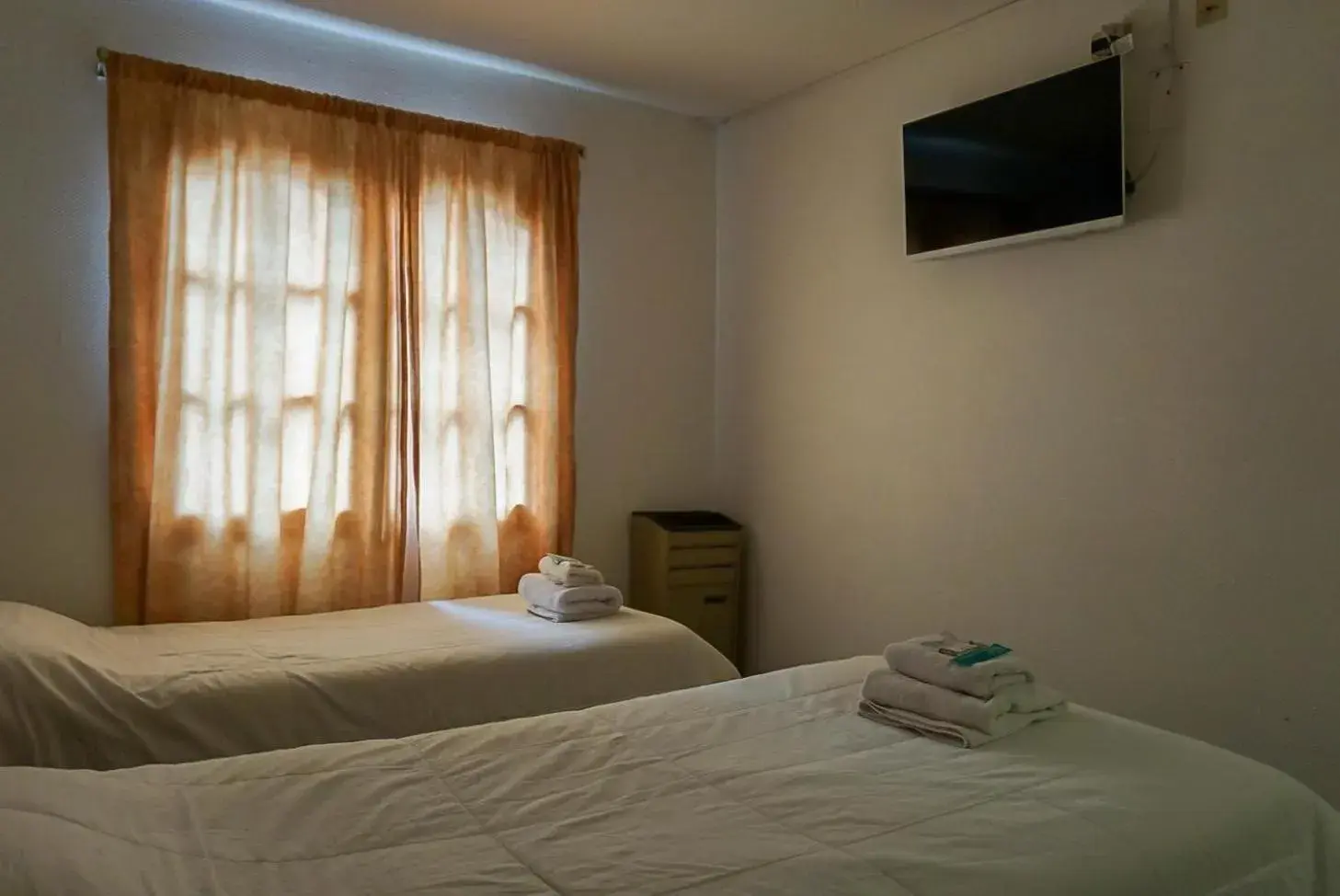 TV and multimedia, Bed in Apart Hotel Libertador TV and multimedia, Bed in Apart Hotel Libertador