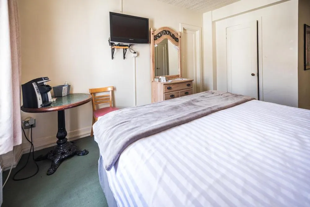 Bed in Hotel Nevada & Gambling Hall