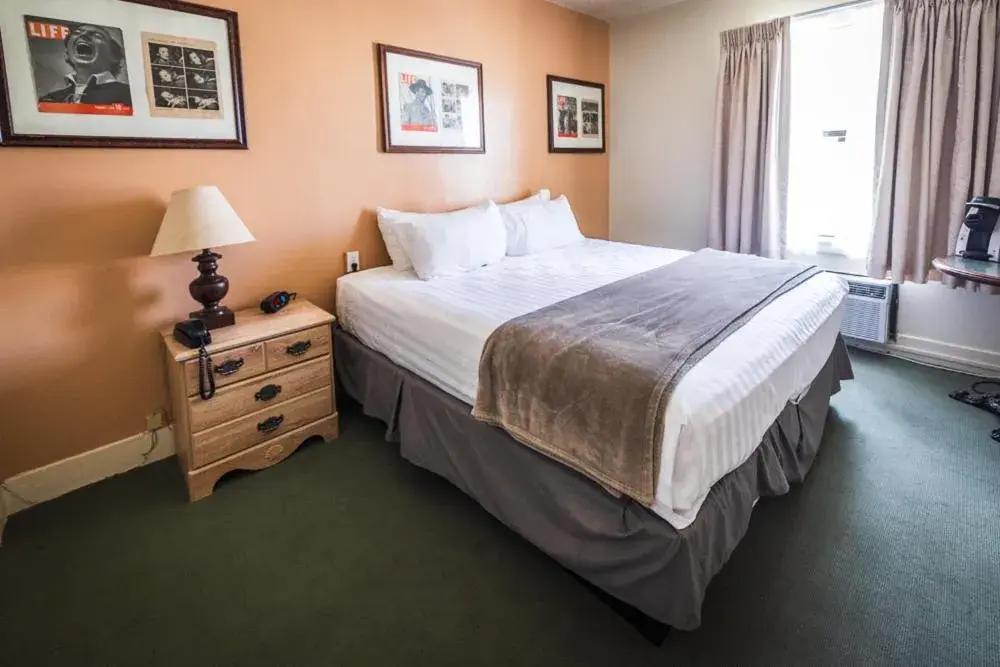 Bed in Hotel Nevada & Gambling Hall Bed in Hotel Nevada & Gambling Hall