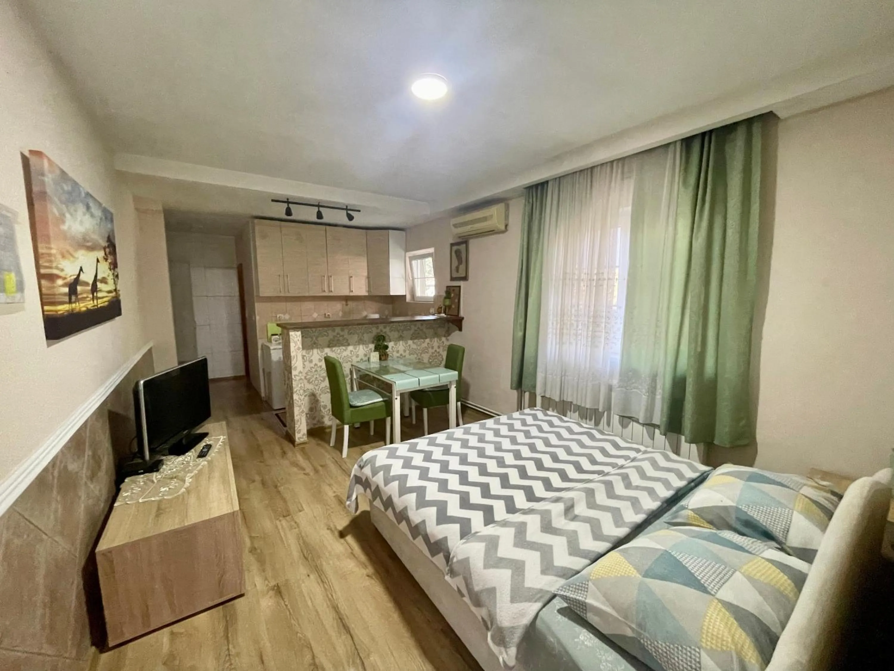 Bed in Apartment Milos