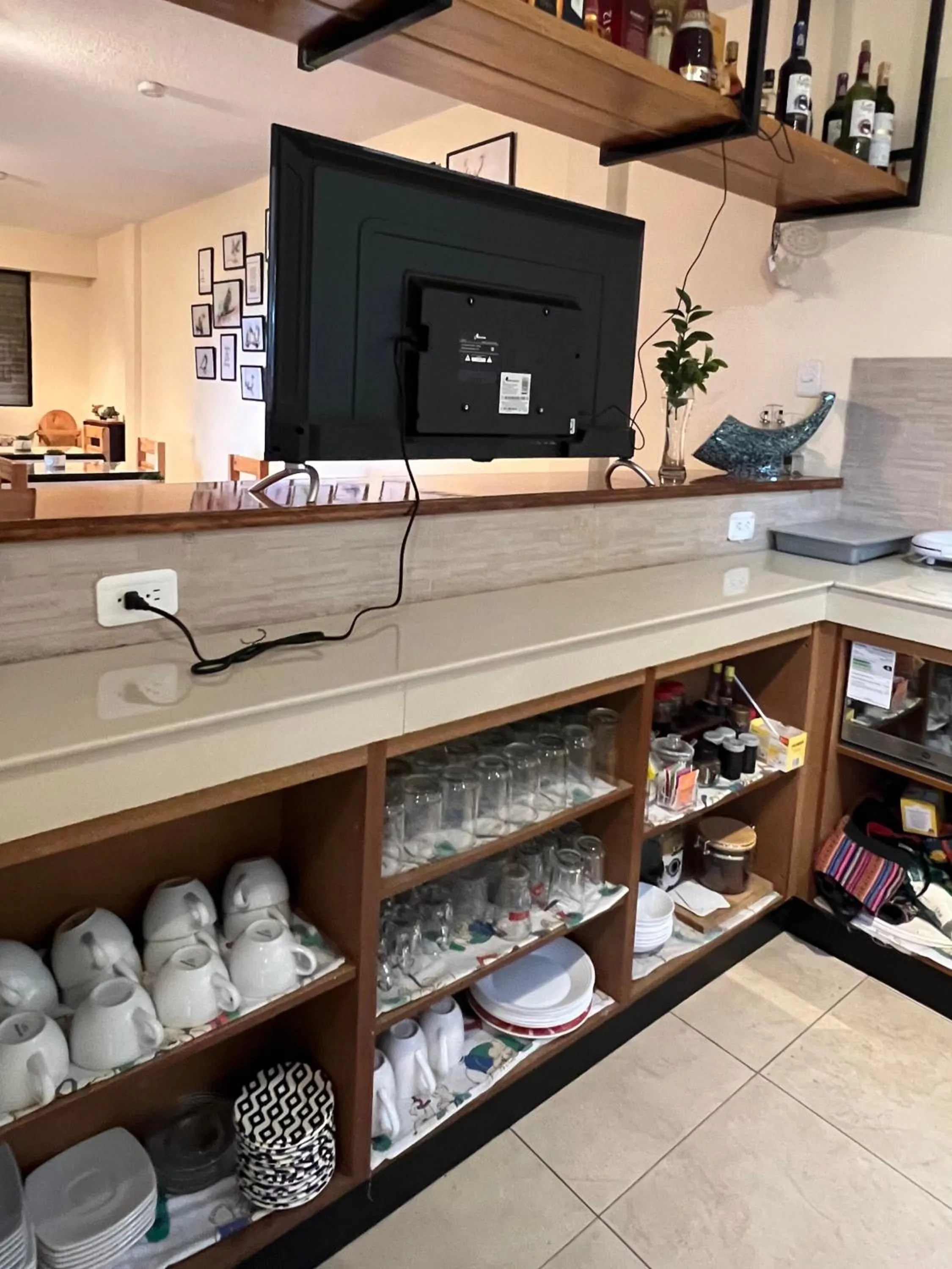 Restaurant/places to eat in Chapelet Hostal