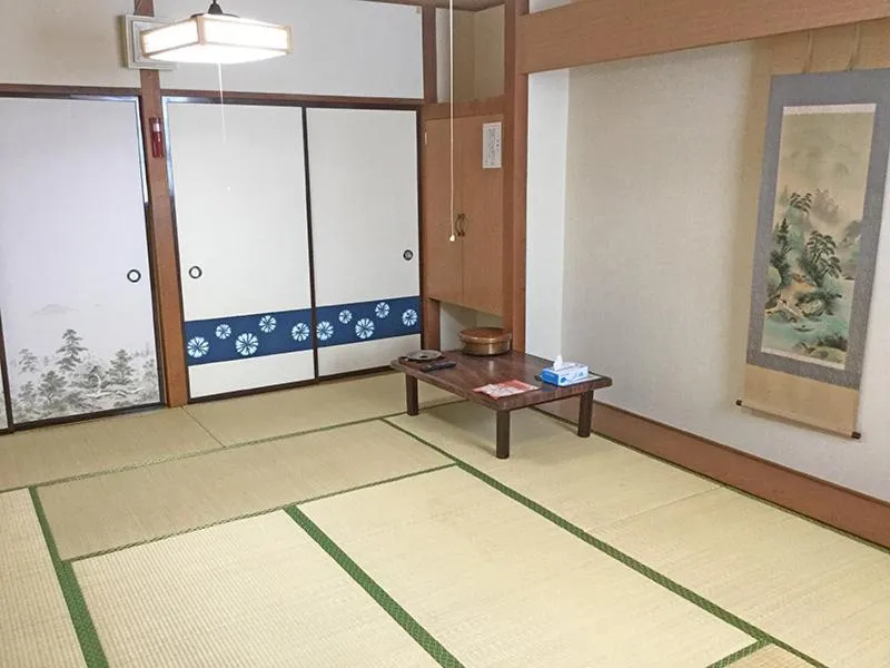 Photo of the whole room in Ohmachiso