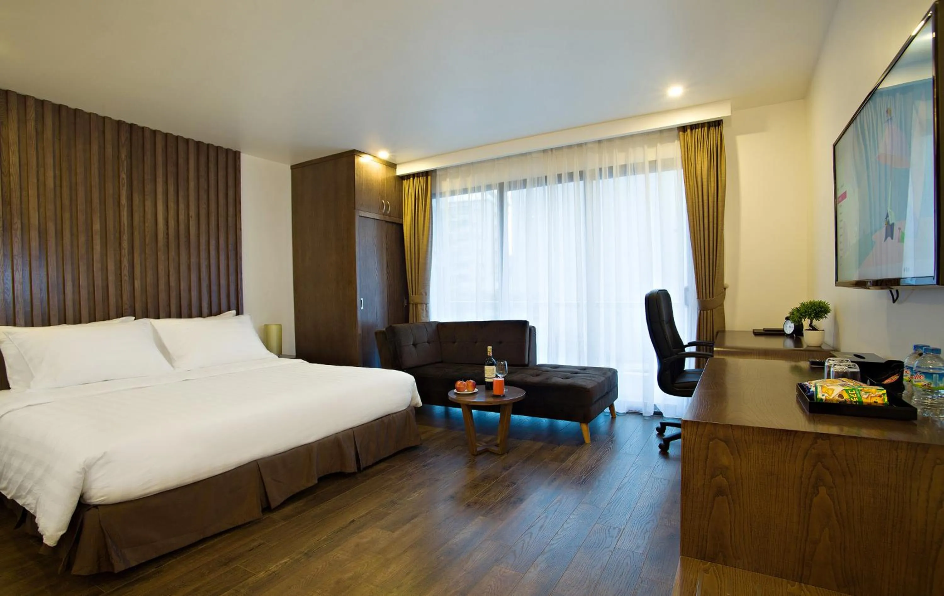 Photo of the whole room, Bed in Inearth Hotel - 华夏商务酒店