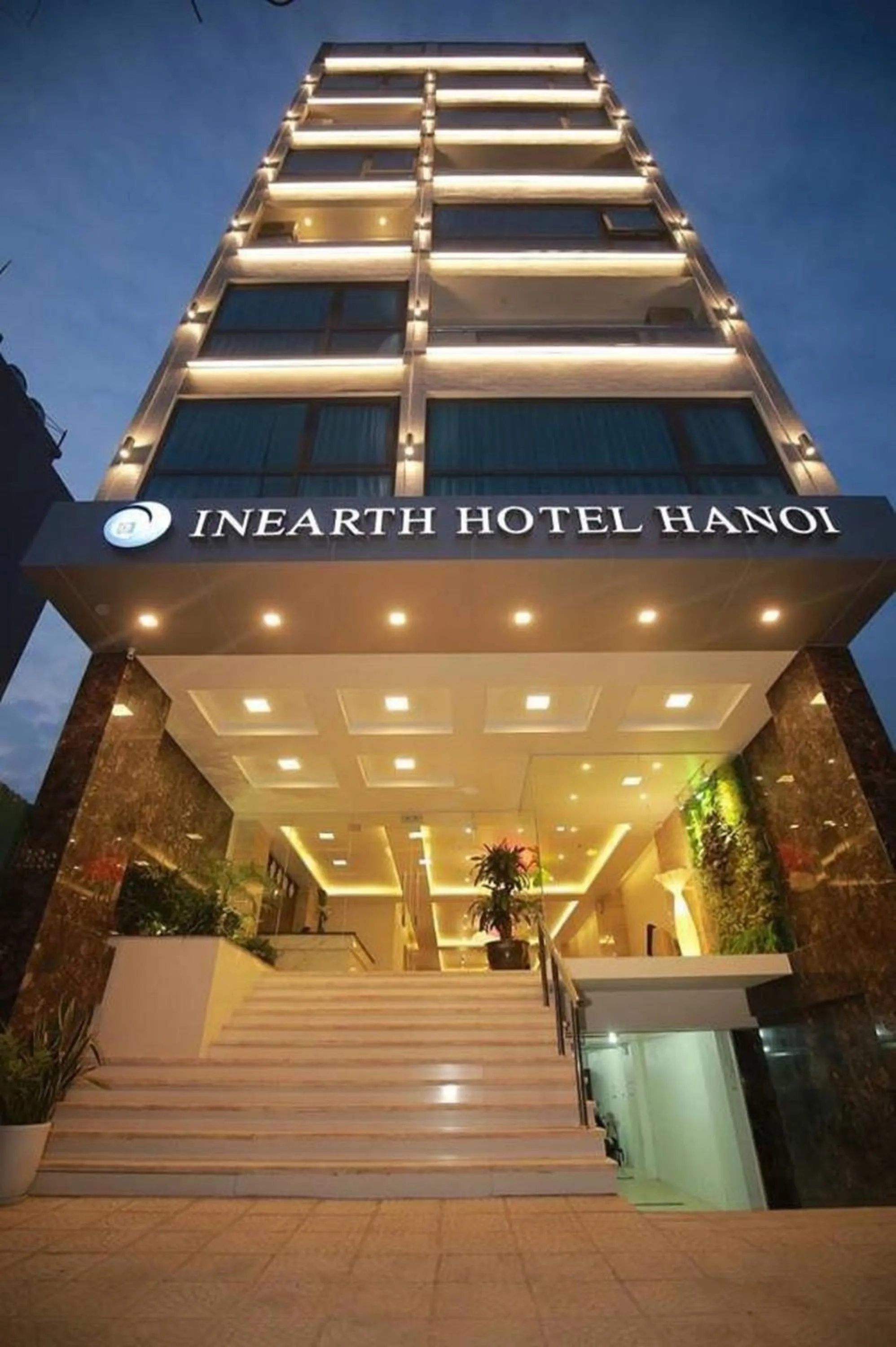 Property building in Inearth Hotel - 华夏商务酒店