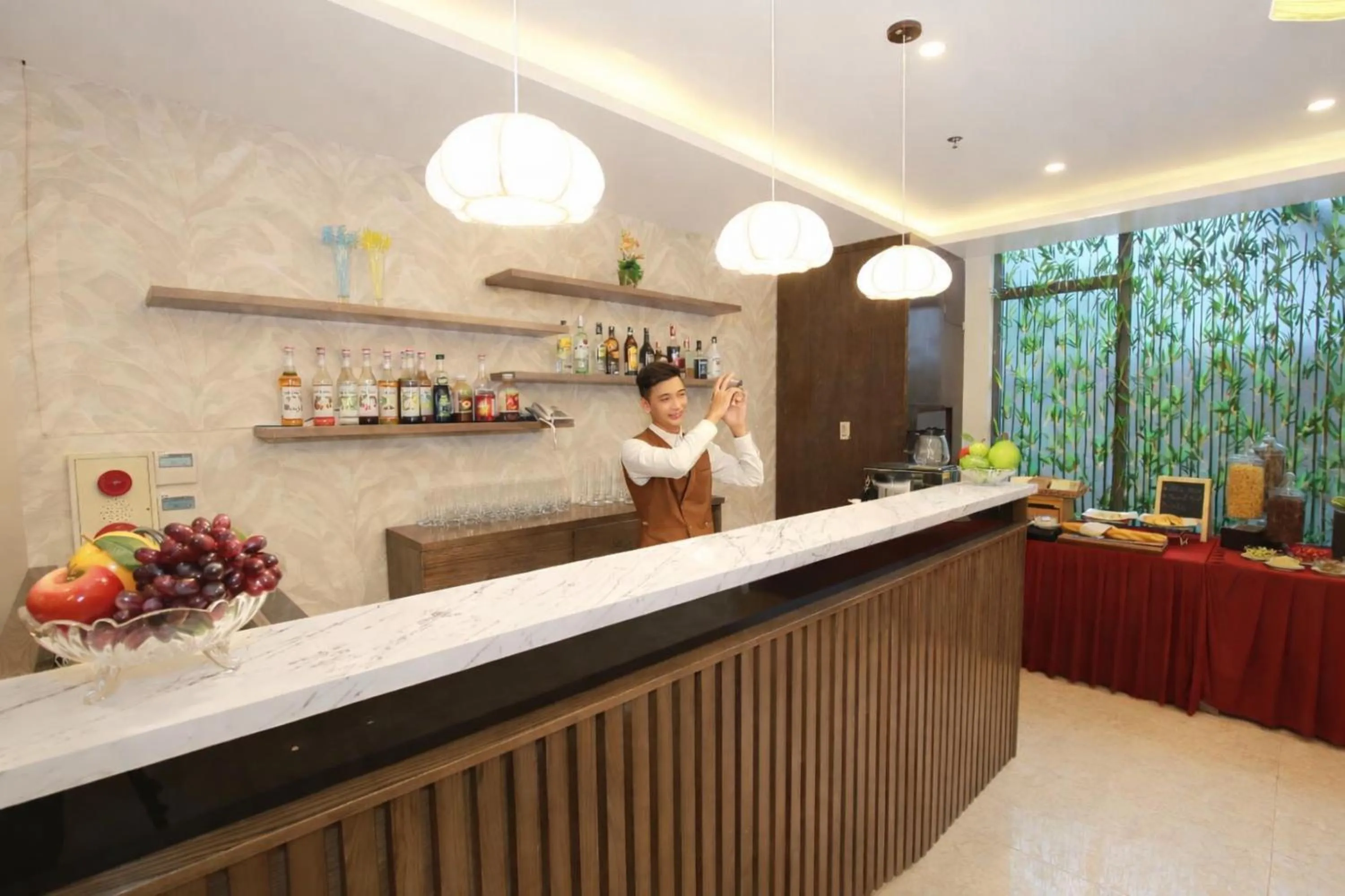 Lounge or bar in Inearth Hotel - 华夏商务酒店