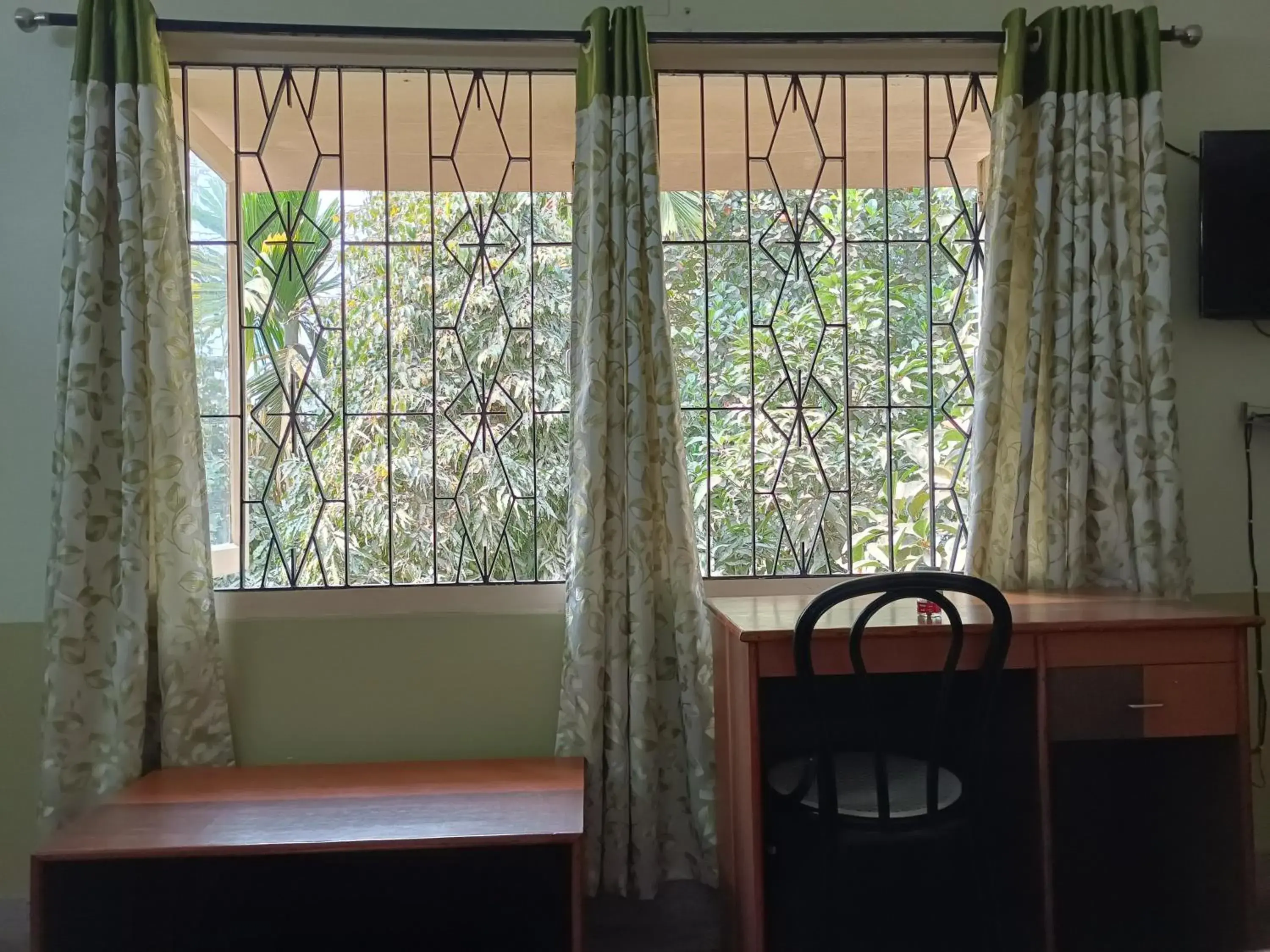 Family Room with Balcony - single occupancy in Riverview Guest House Family Room with Balcony - single occupancy in Riverview Guest House