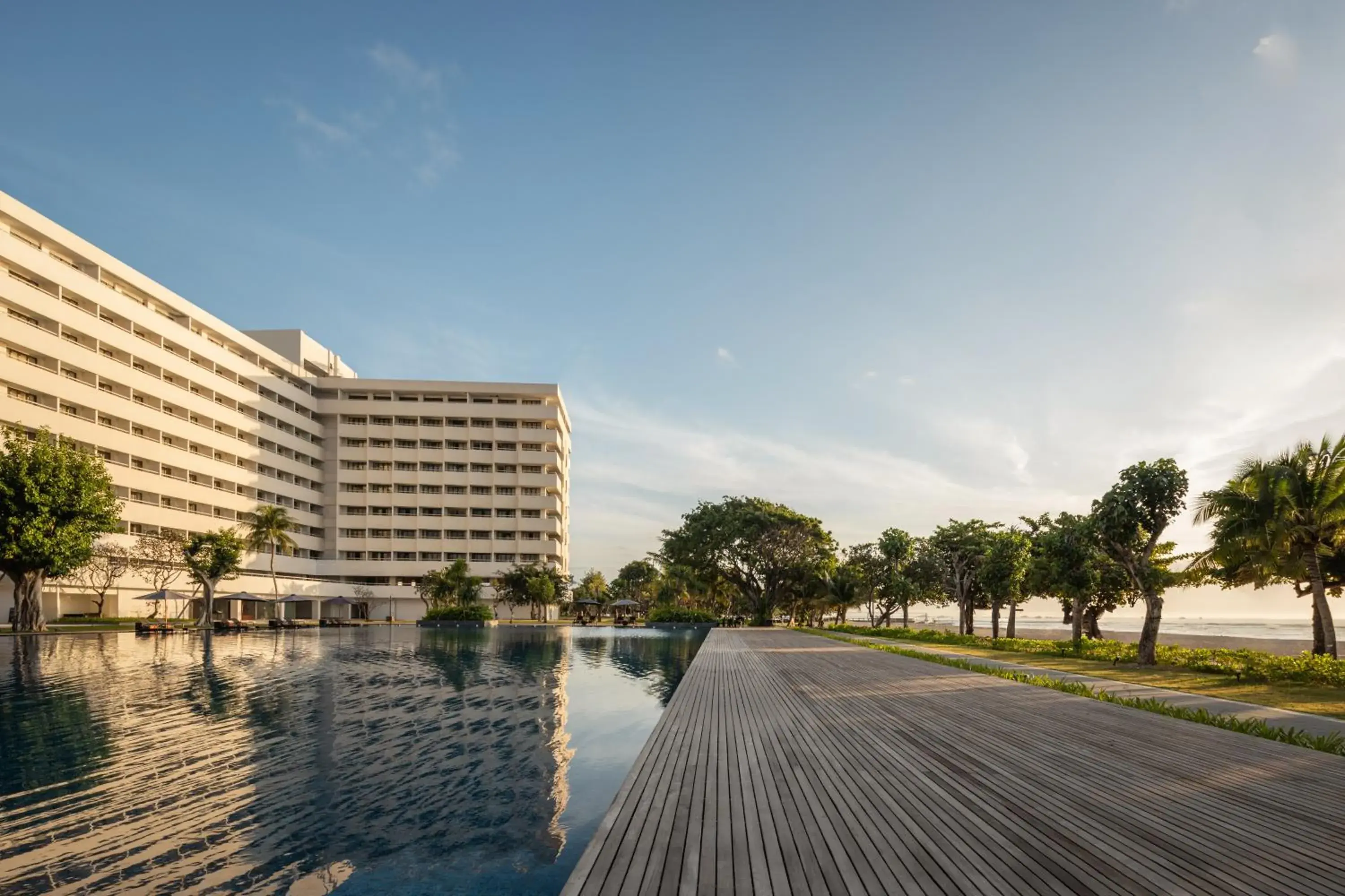 Property building in Bali Beach Hotel Property building in Bali Beach Hotel