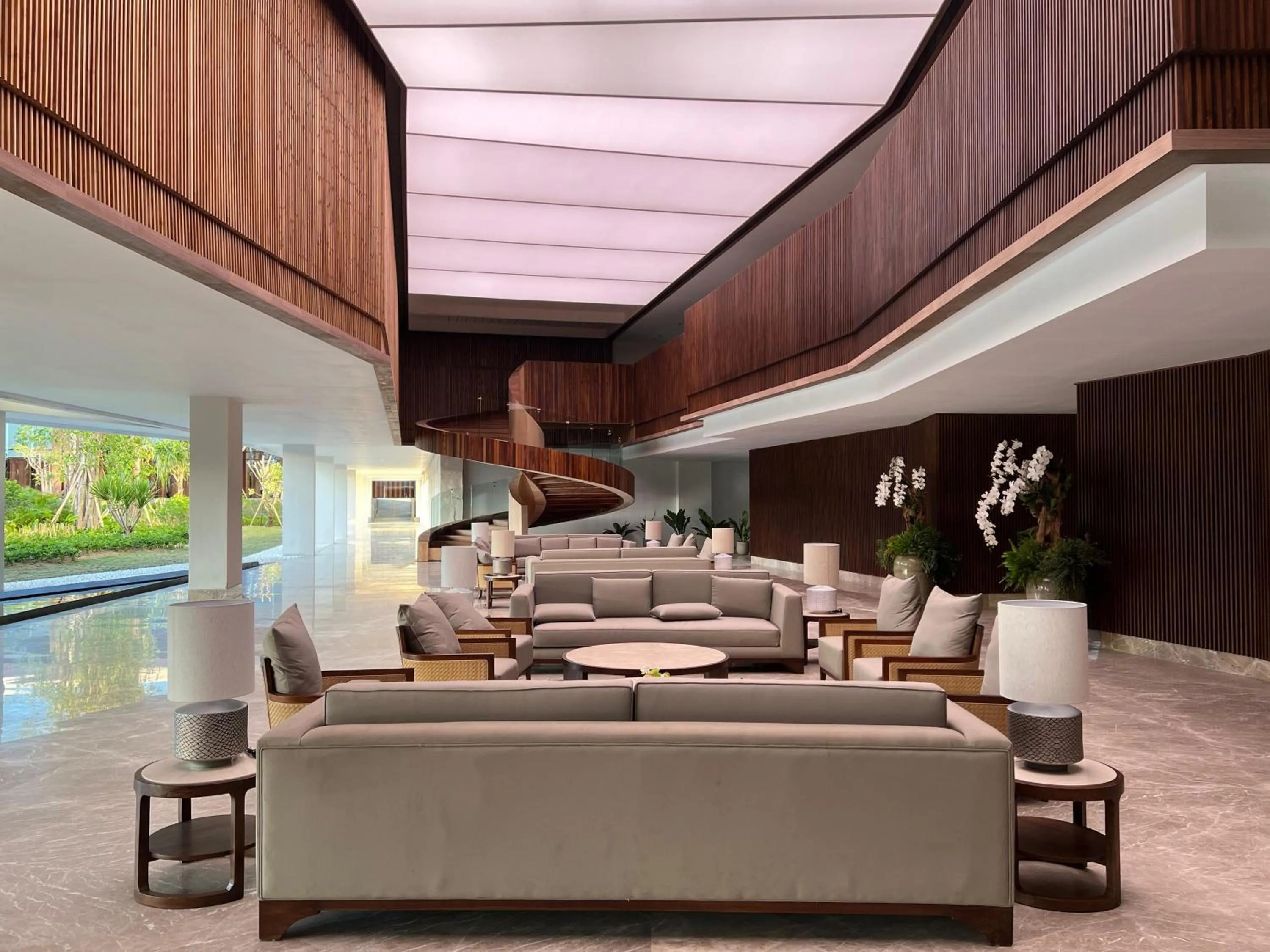 Lounge or bar in Bali Beach Hotel