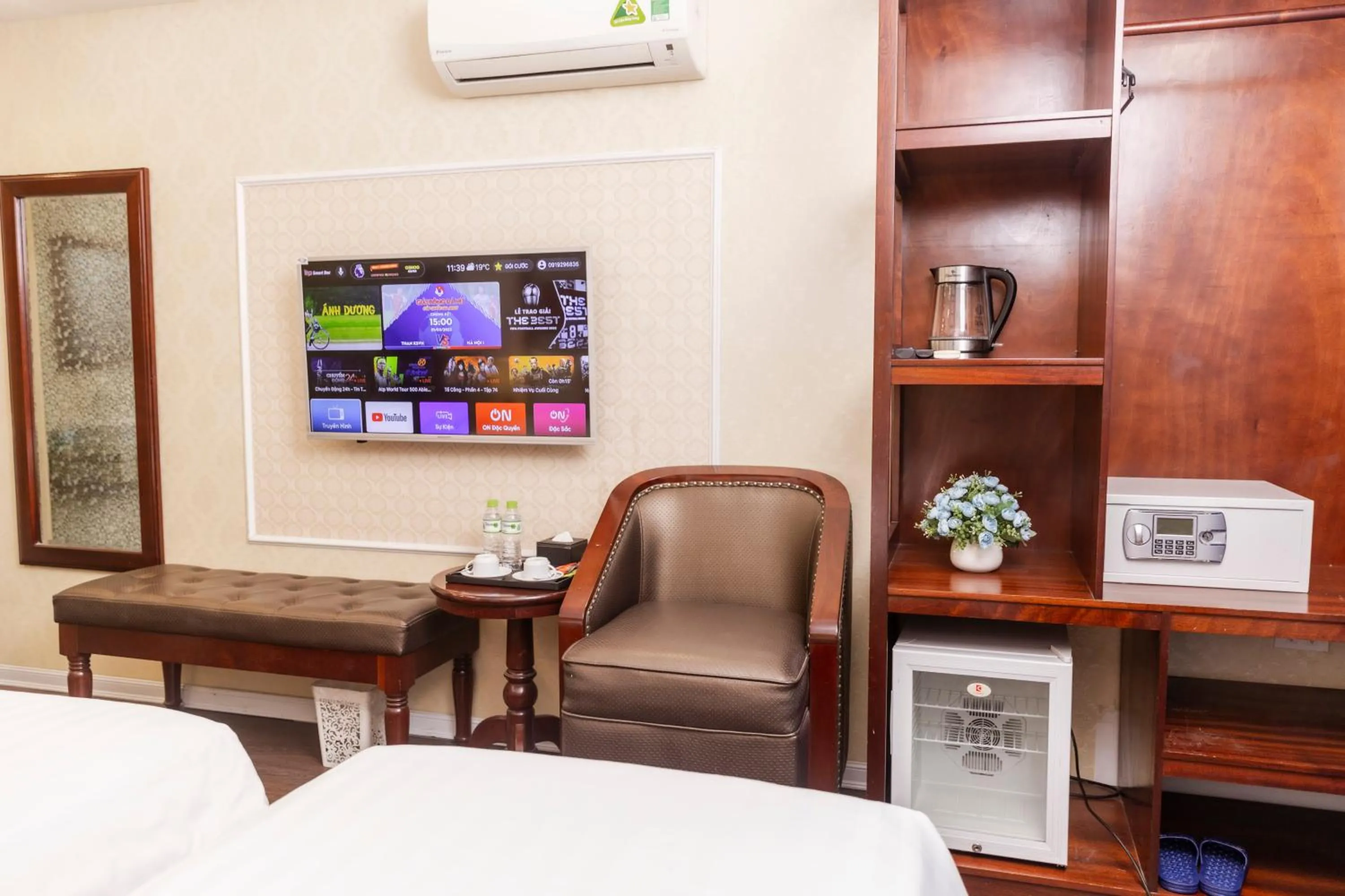 hair dresser, Bed in Lavender Boutique House