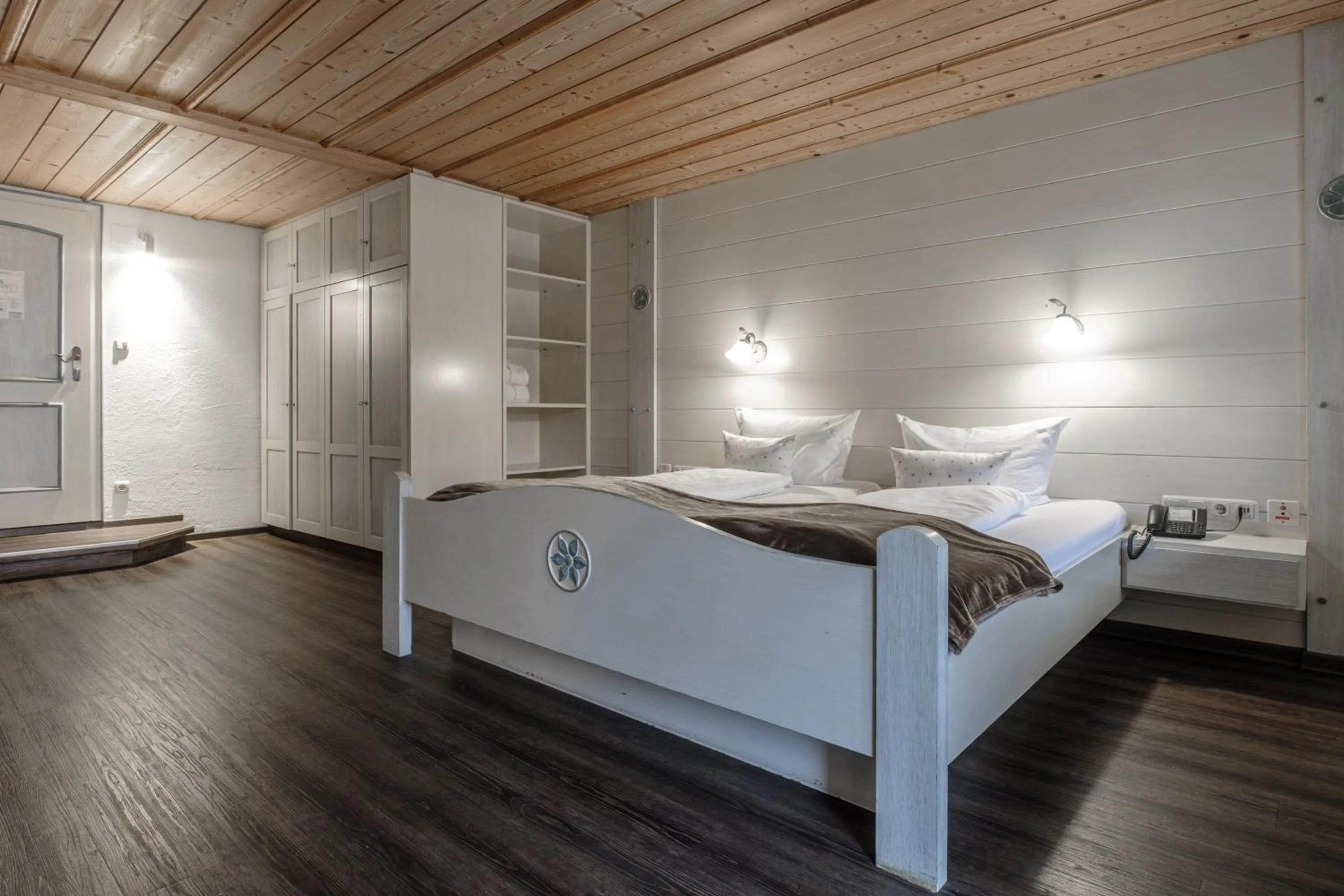 Shower, Bed in Hotel Bad Rain mit Oberstaufen PlusGolf