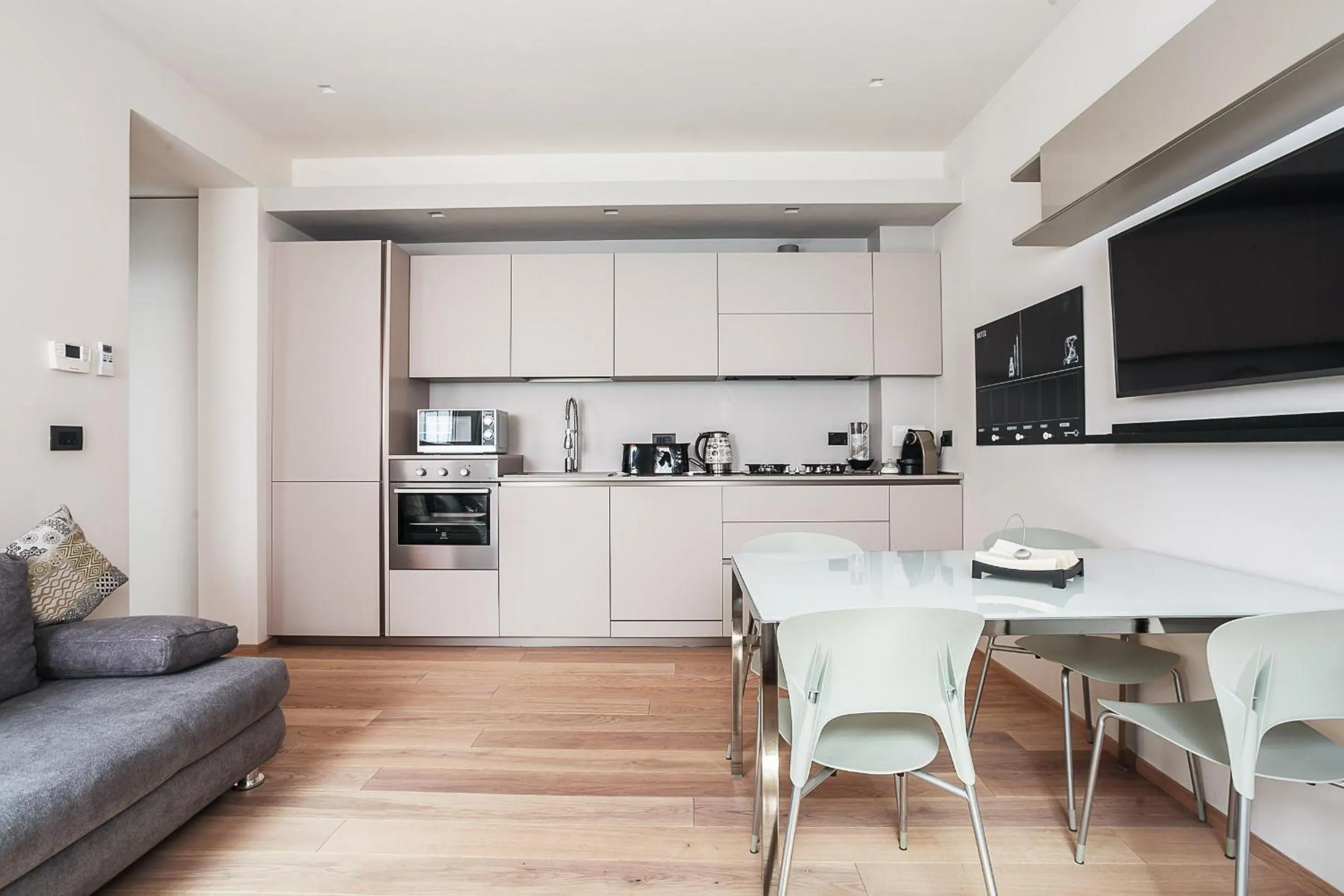 TV and multimedia in Residence Rizzoli-Suites Apartments