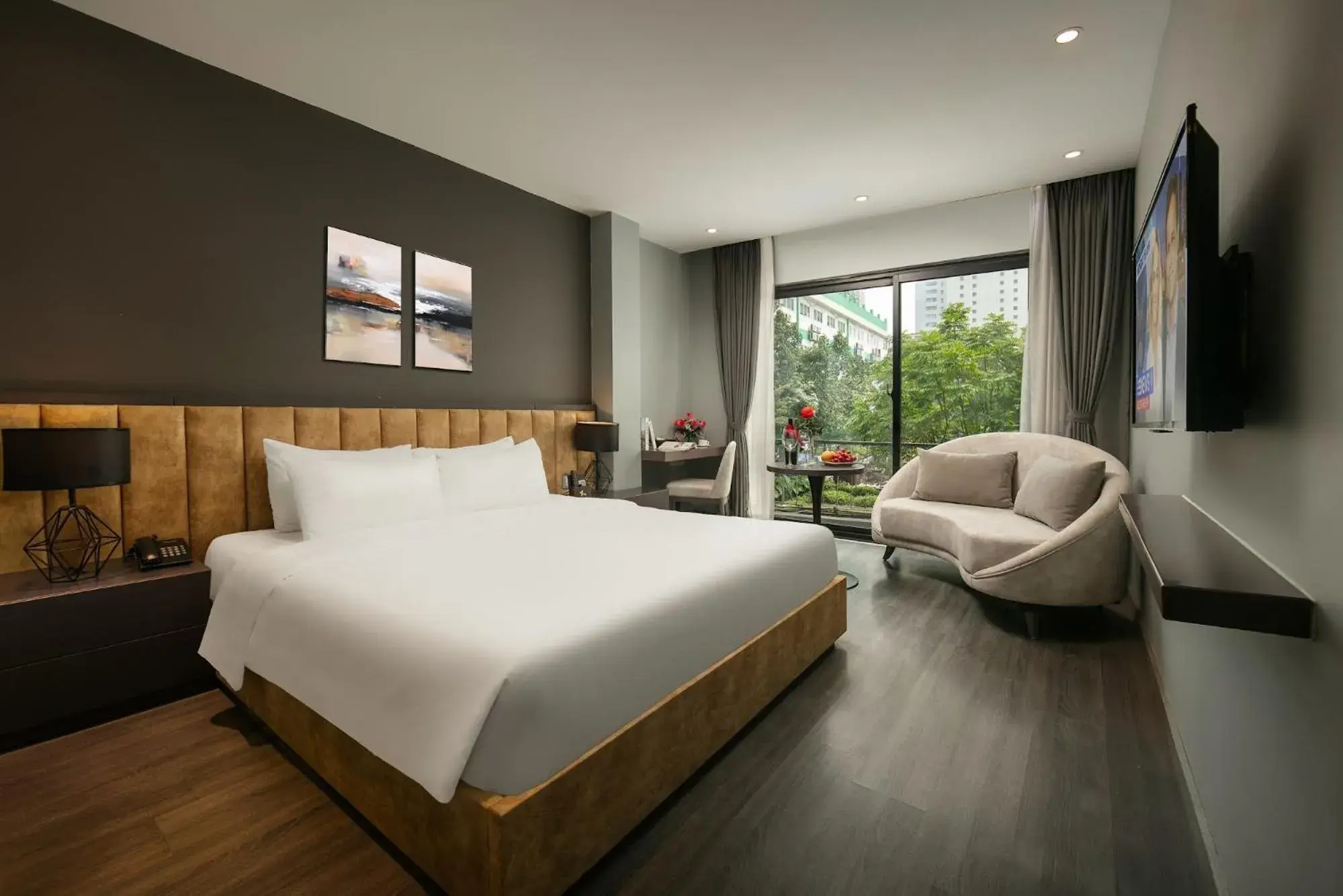 Bed in Hanoi Ping Luxury Hotel Bed in Hanoi Ping Luxury Hotel