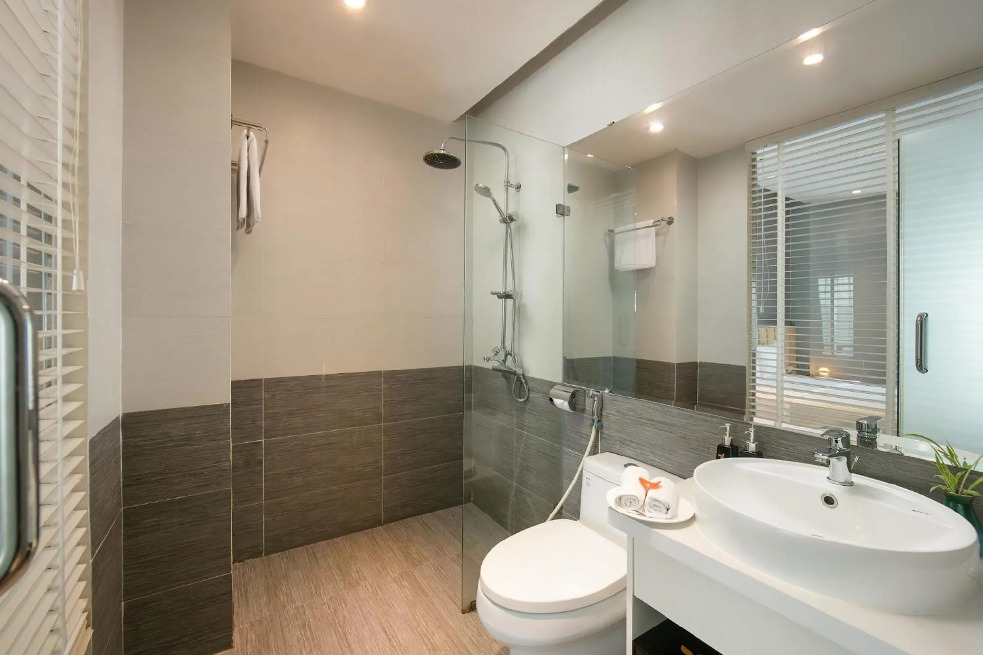 Hanoi Ping Luxury Hotel