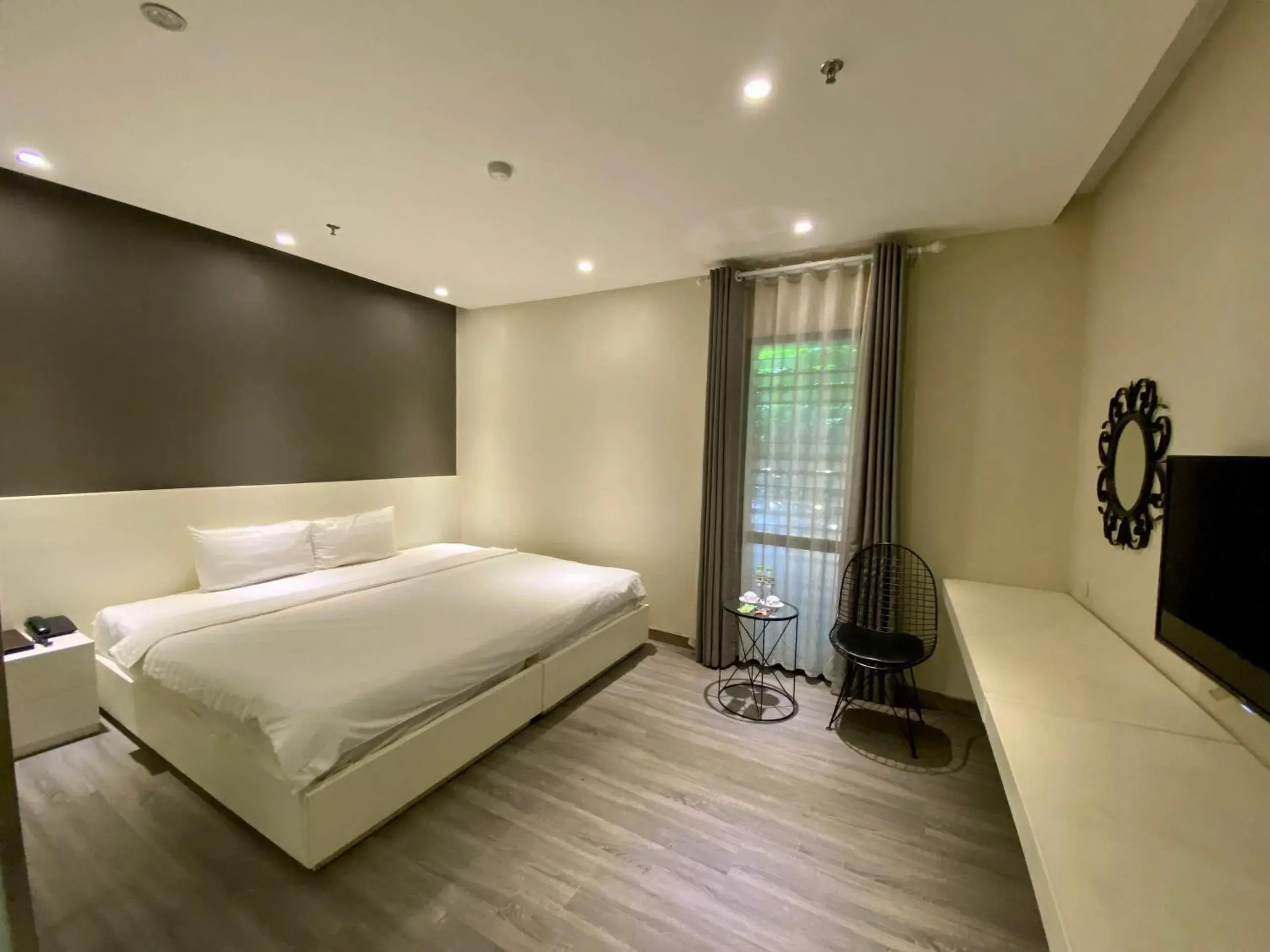 Superior Twin Room in Hanoi Ping Luxury Hotel Superior Twin Room in Hanoi Ping Luxury Hotel