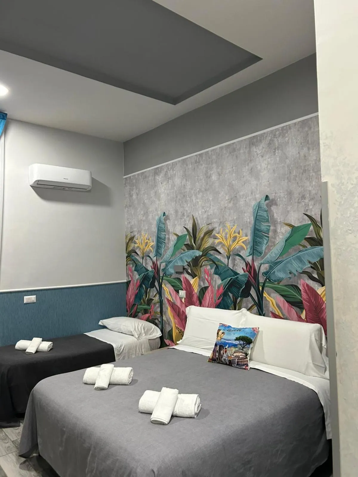 Bed in B&B VIVA NAPOLI