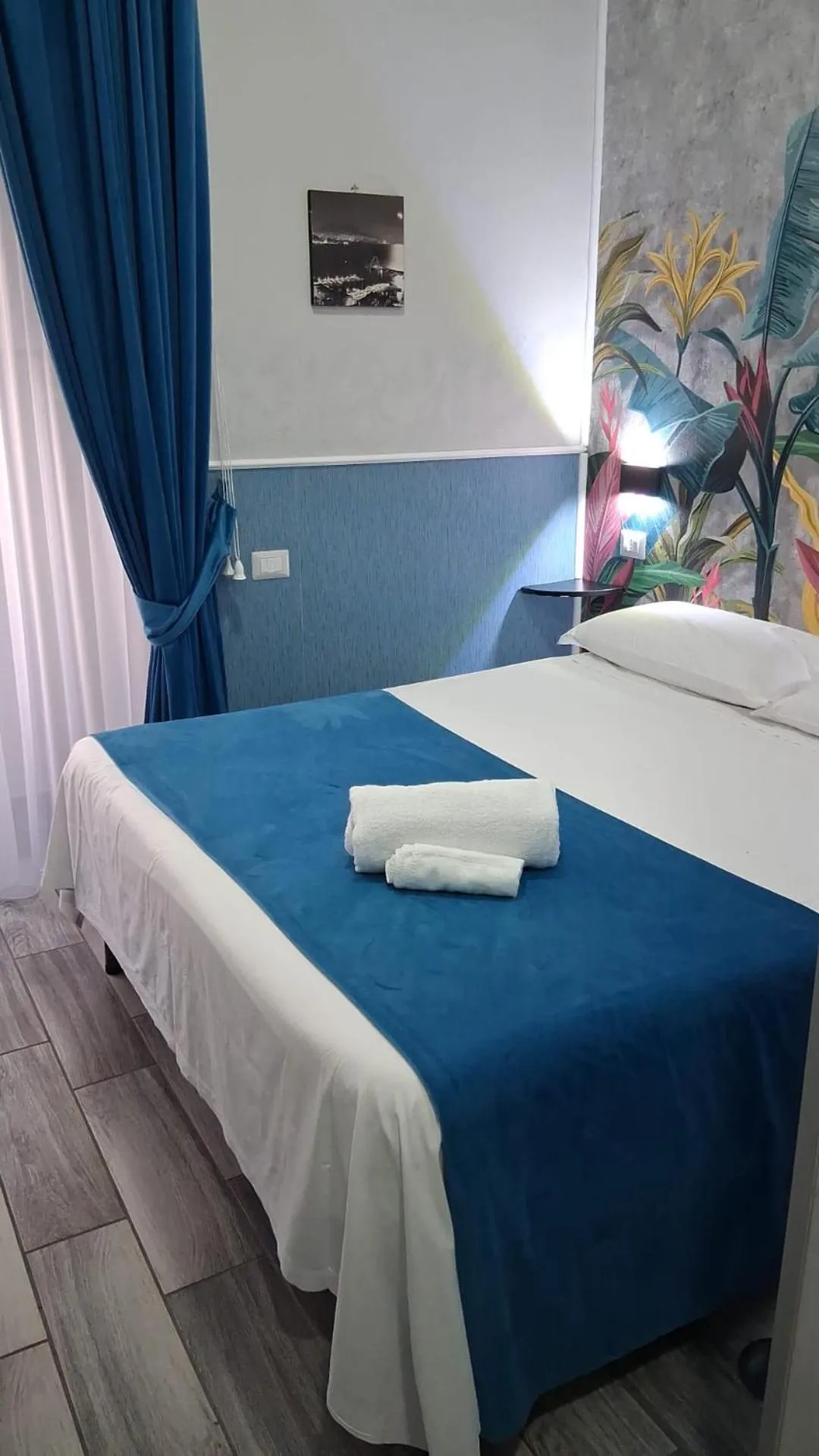 Bed in B&B VIVA NAPOLI