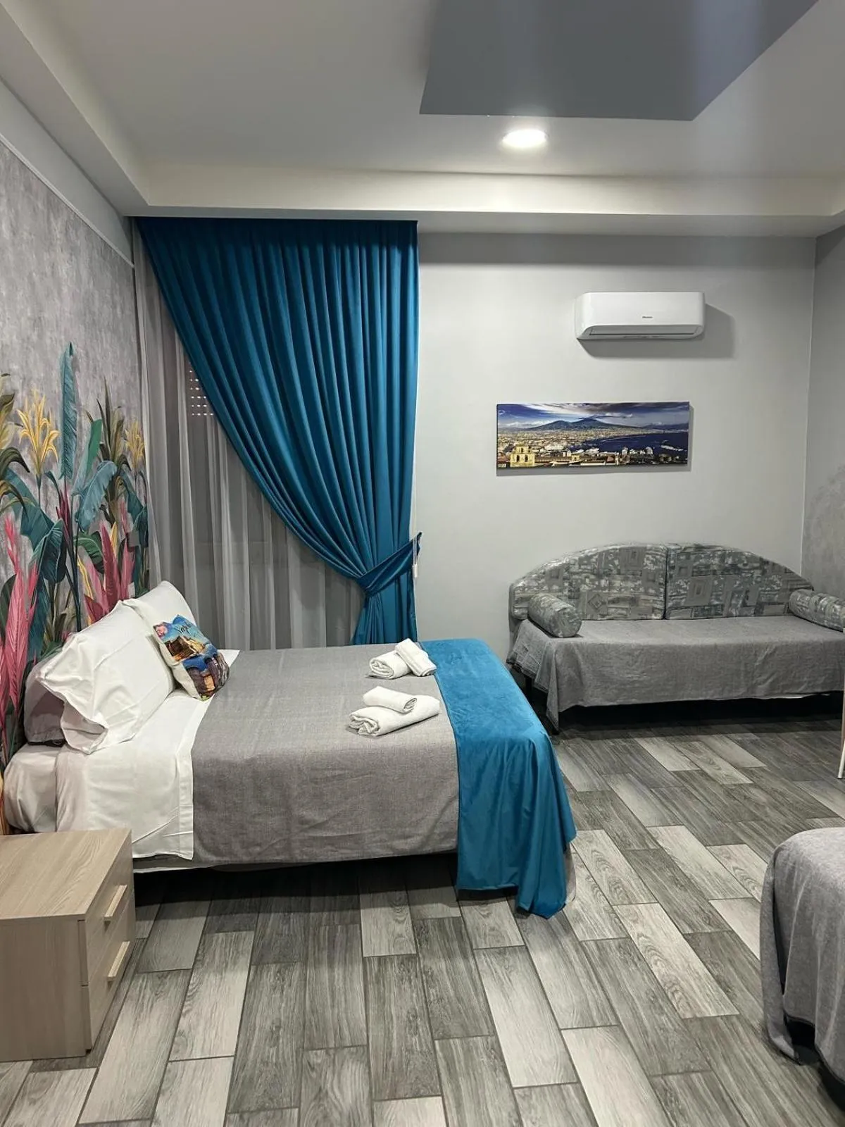 Bed in B&B VIVA NAPOLI